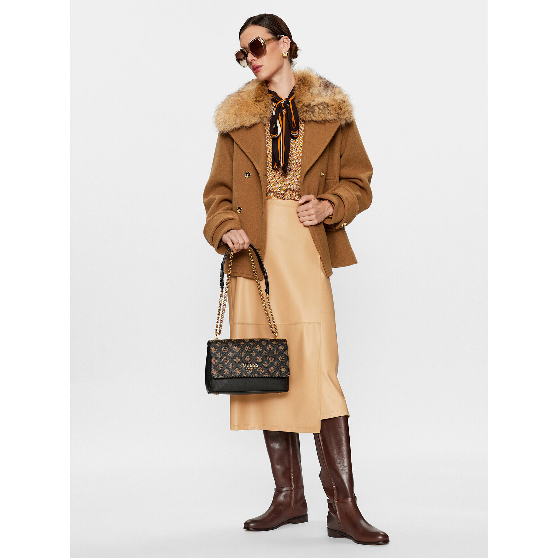Guess Дамска чанта HWVB89 93210 Черен - Pepit.bg