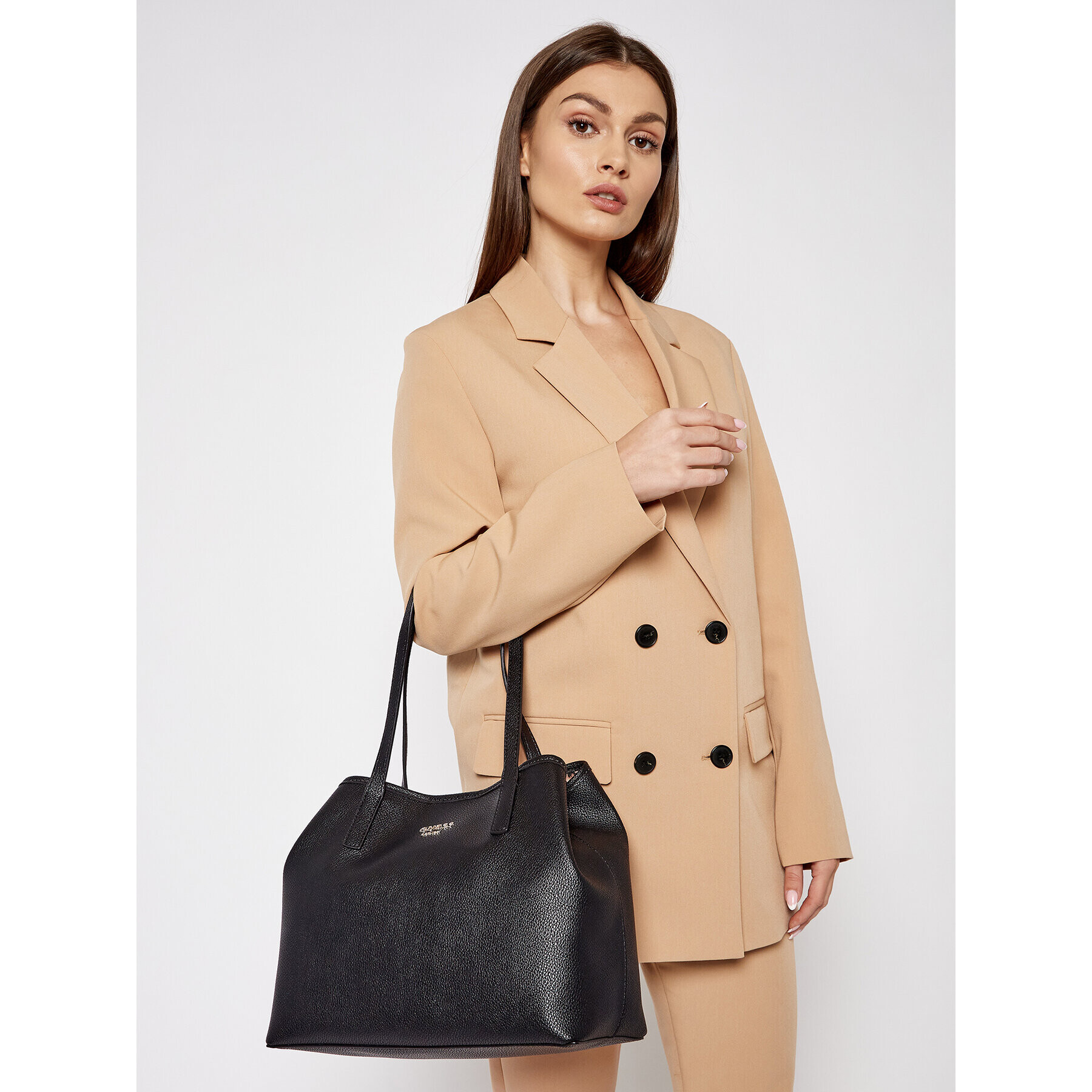 Guess Дамска чанта Vikky (VG) HWVG69 95230 Черен - Pepit.bg