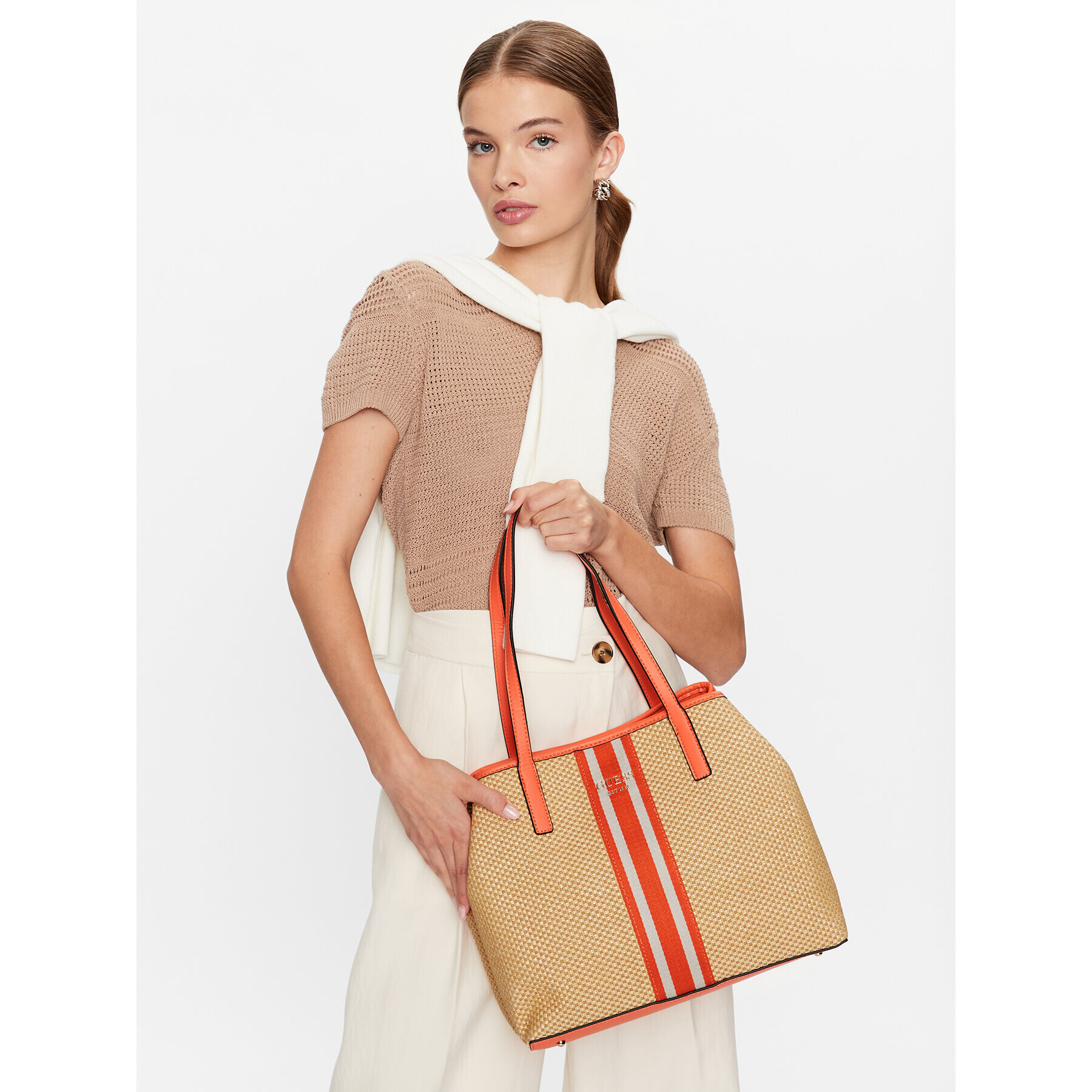 Guess Дамска чанта HWWS69 95280 Бежов - Pepit.bg