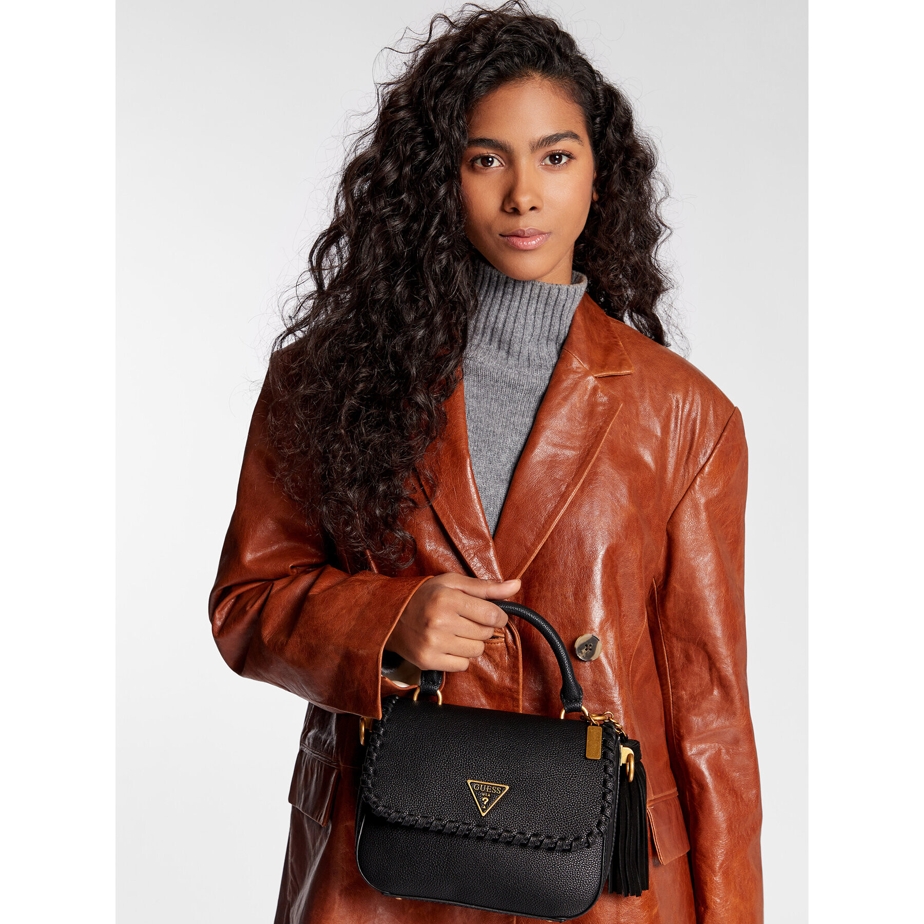 Guess Дамска чанта Kaoma (Hb) HWHB86 60200 Черен - Pepit.bg