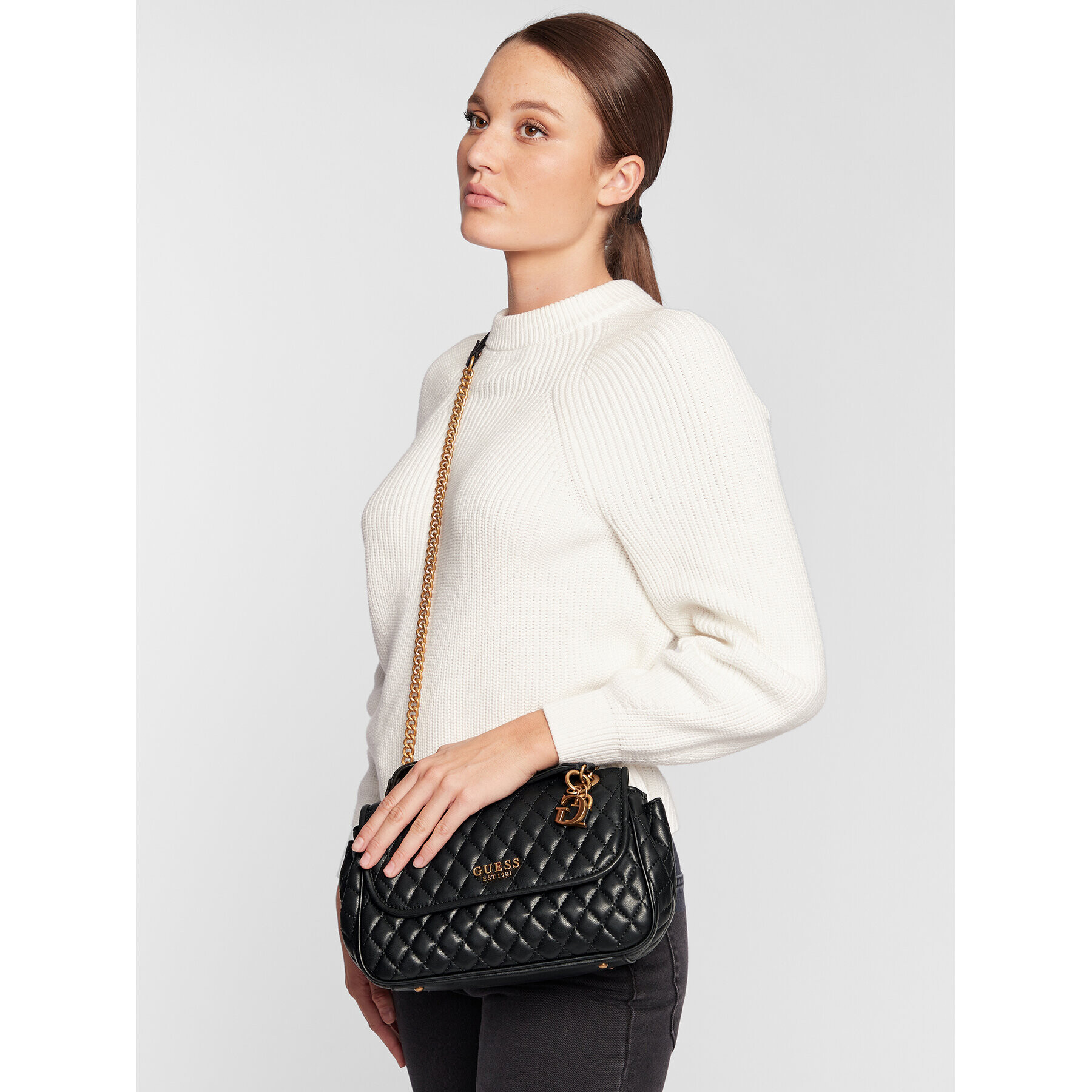 Guess Дамска чанта Maila HWQB86 61210 Черен - Pepit.bg