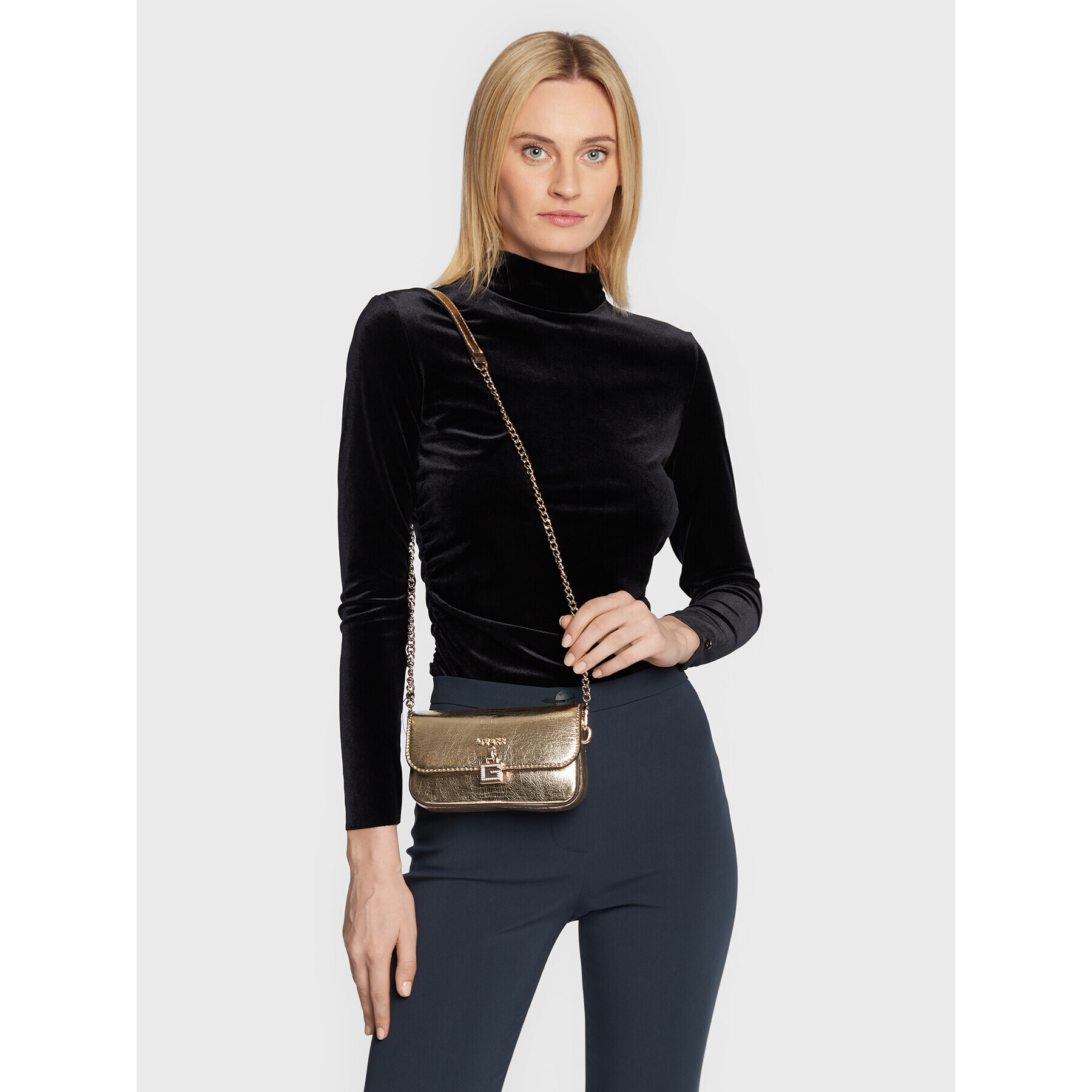 Guess Дамска чанта Night Fall (MG) Evening Bags HWMG84 85770 Златист - Pepit.bg