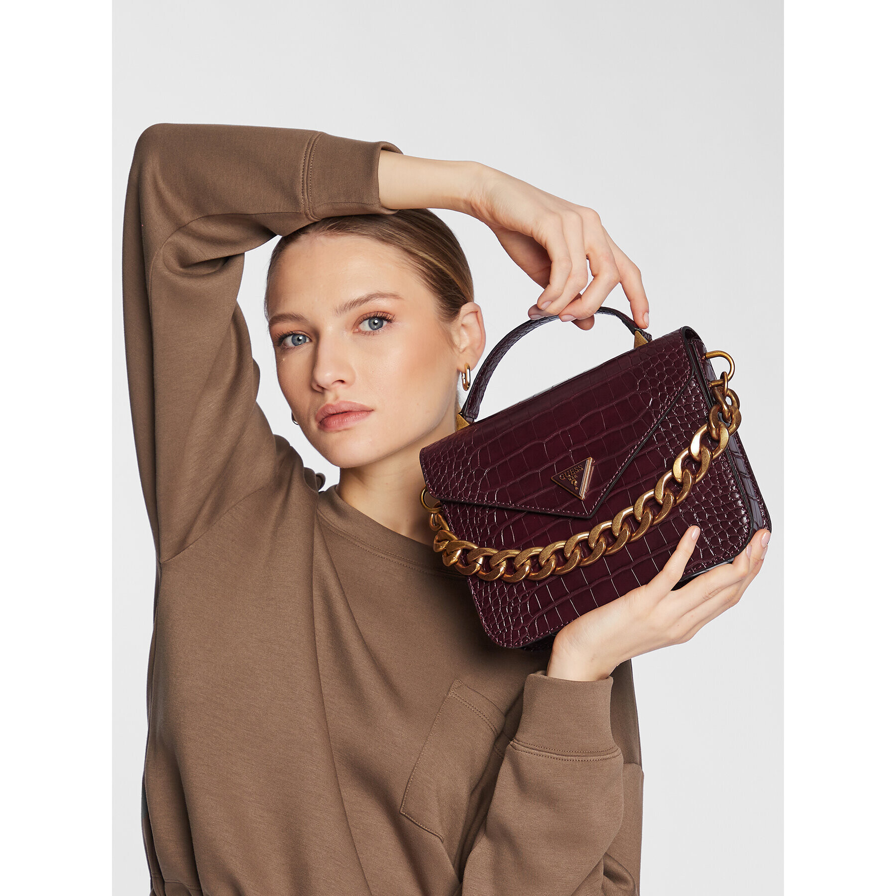 Guess Дамска чанта Retour (CC) HWCC86 64200 Бордо - Pepit.bg