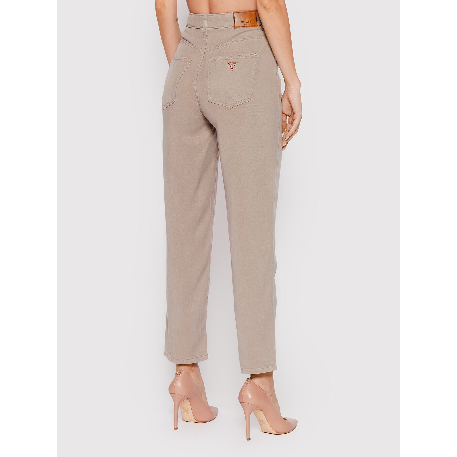 Guess Дънки W2GA21 WDP85 Бежов Mom Fit - Pepit.bg