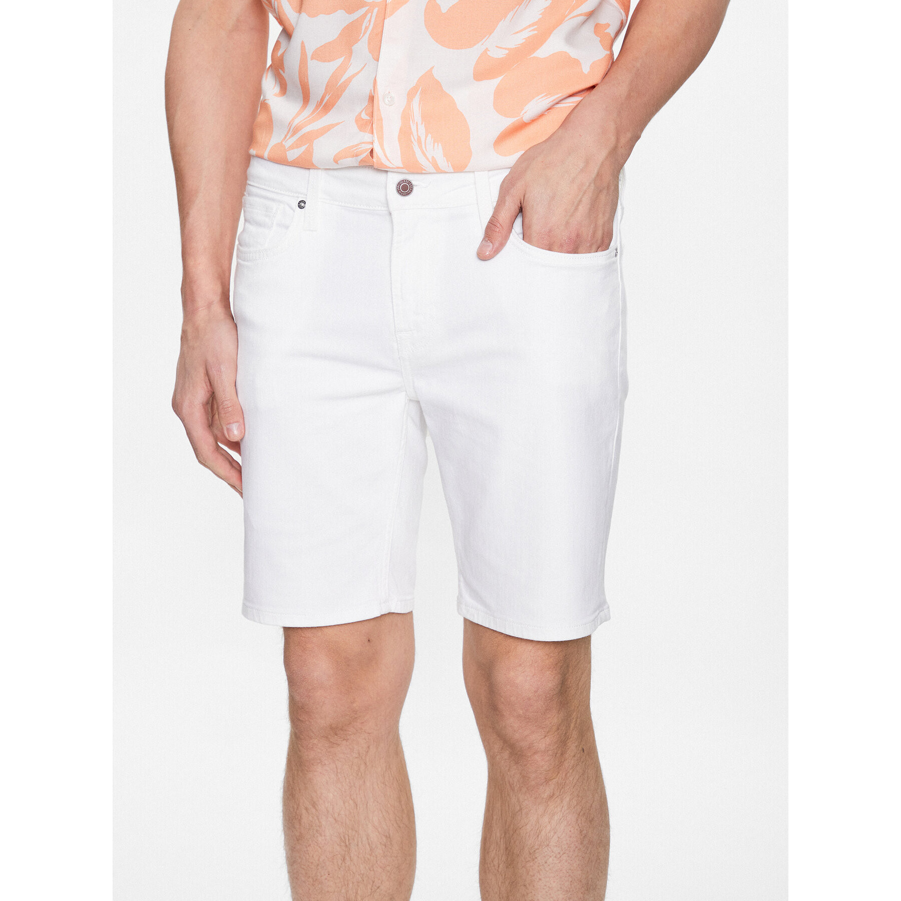 Guess Дънкови шорти Angels M3GD03 D4Z91 Бял Slim Fit - Pepit.bg