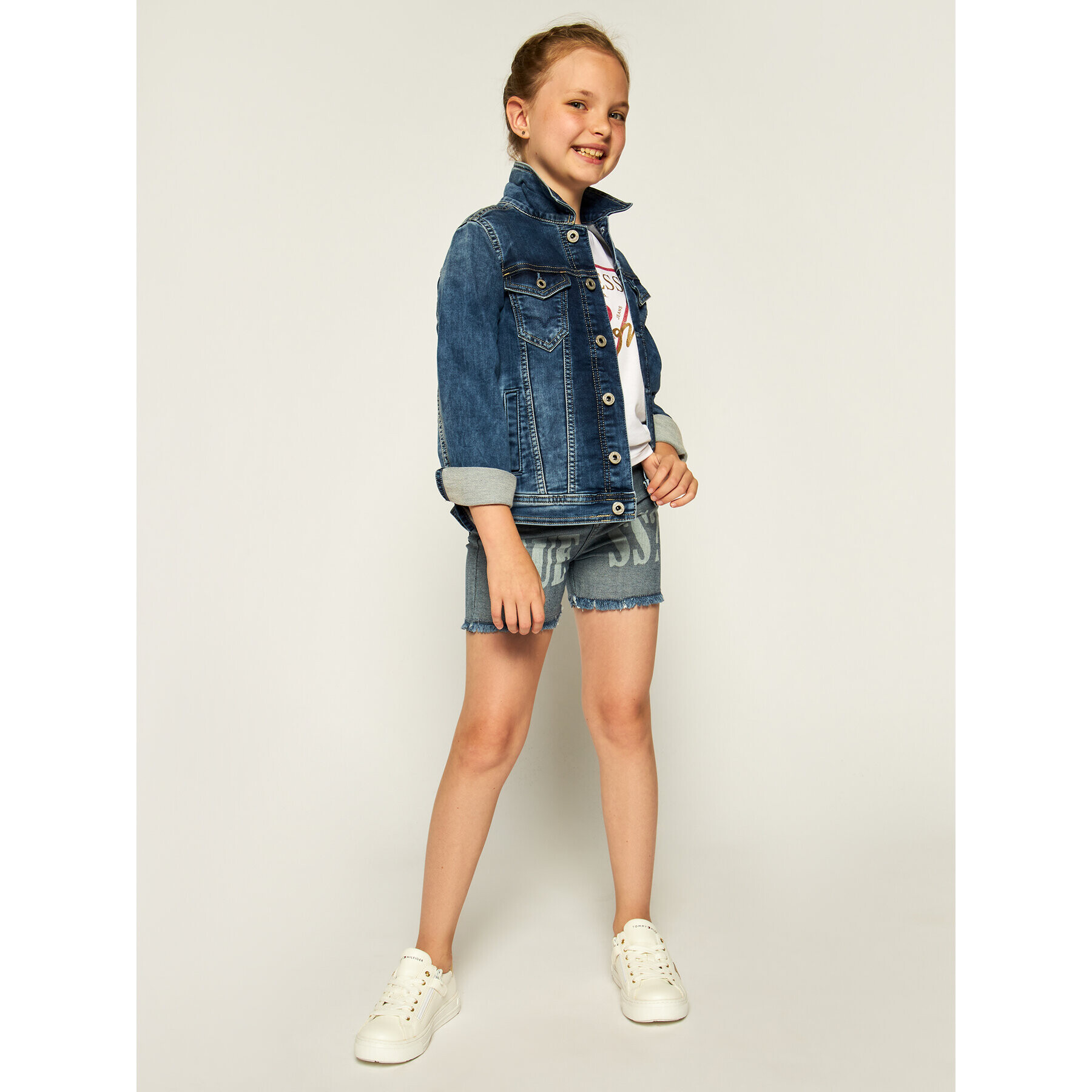 Guess Дънкови шорти J01D04 D3UE0 Син Regular Fit - Pepit.bg