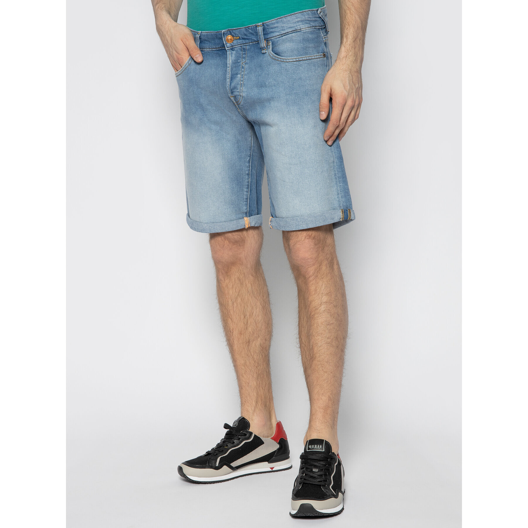 Guess Дънкови шорти M02D01 D3Y93 Син Slim Fit - Pepit.bg