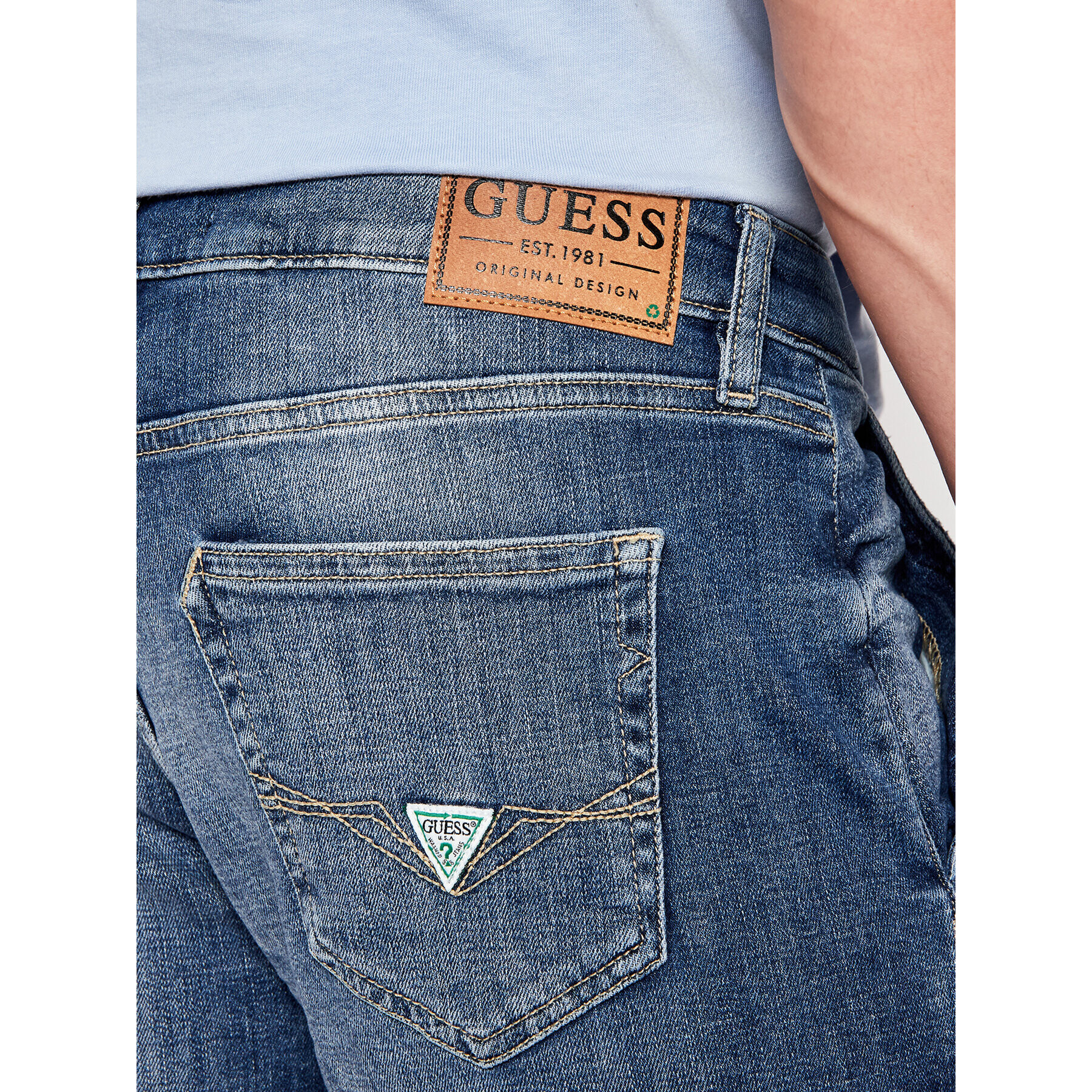 Guess Дънкови шорти M1GD04 D4B71 Тъмносин Slim Fit - Pepit.bg