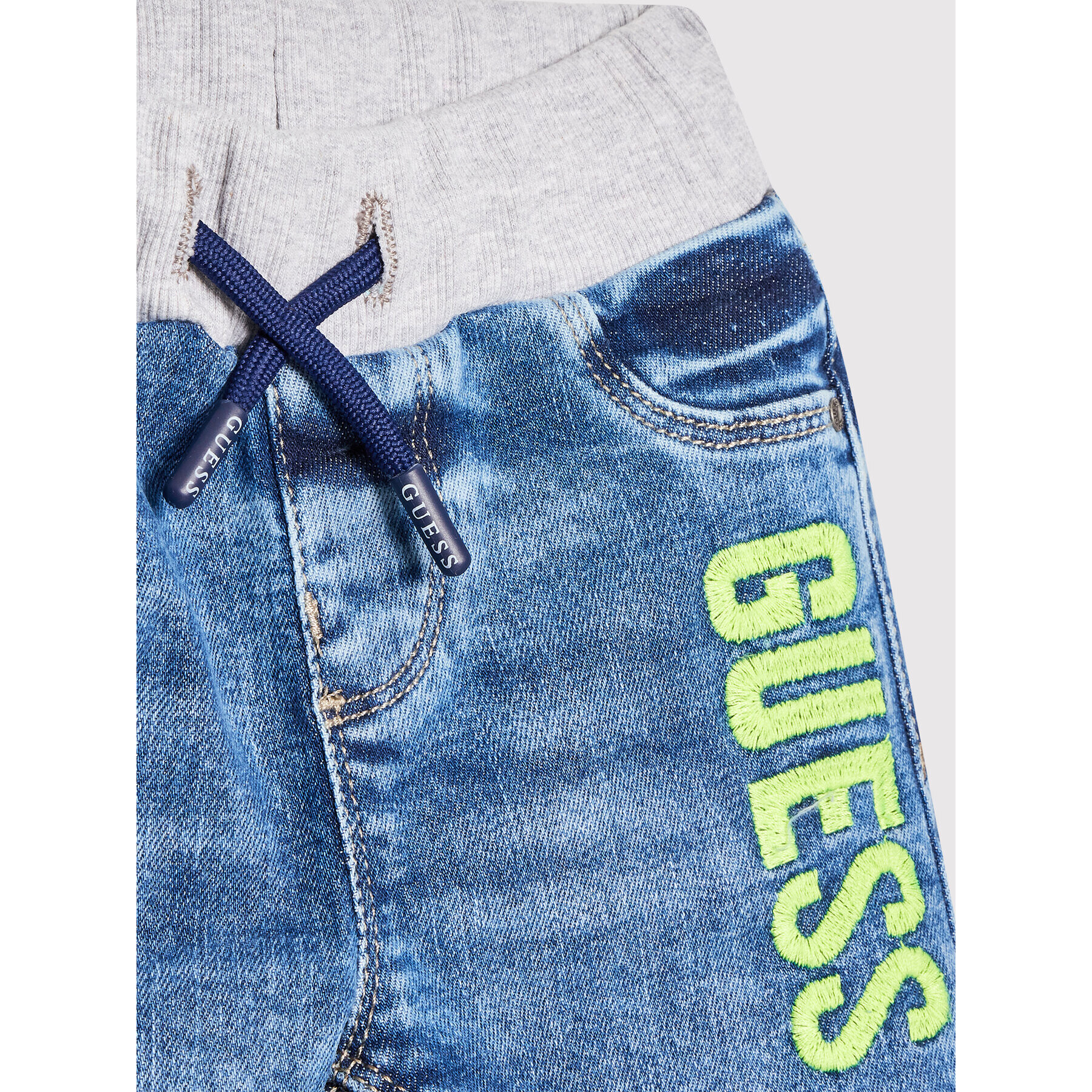 Guess Дънкови шорти N2GD14 D4GV0 Син Regular Fit - Pepit.bg