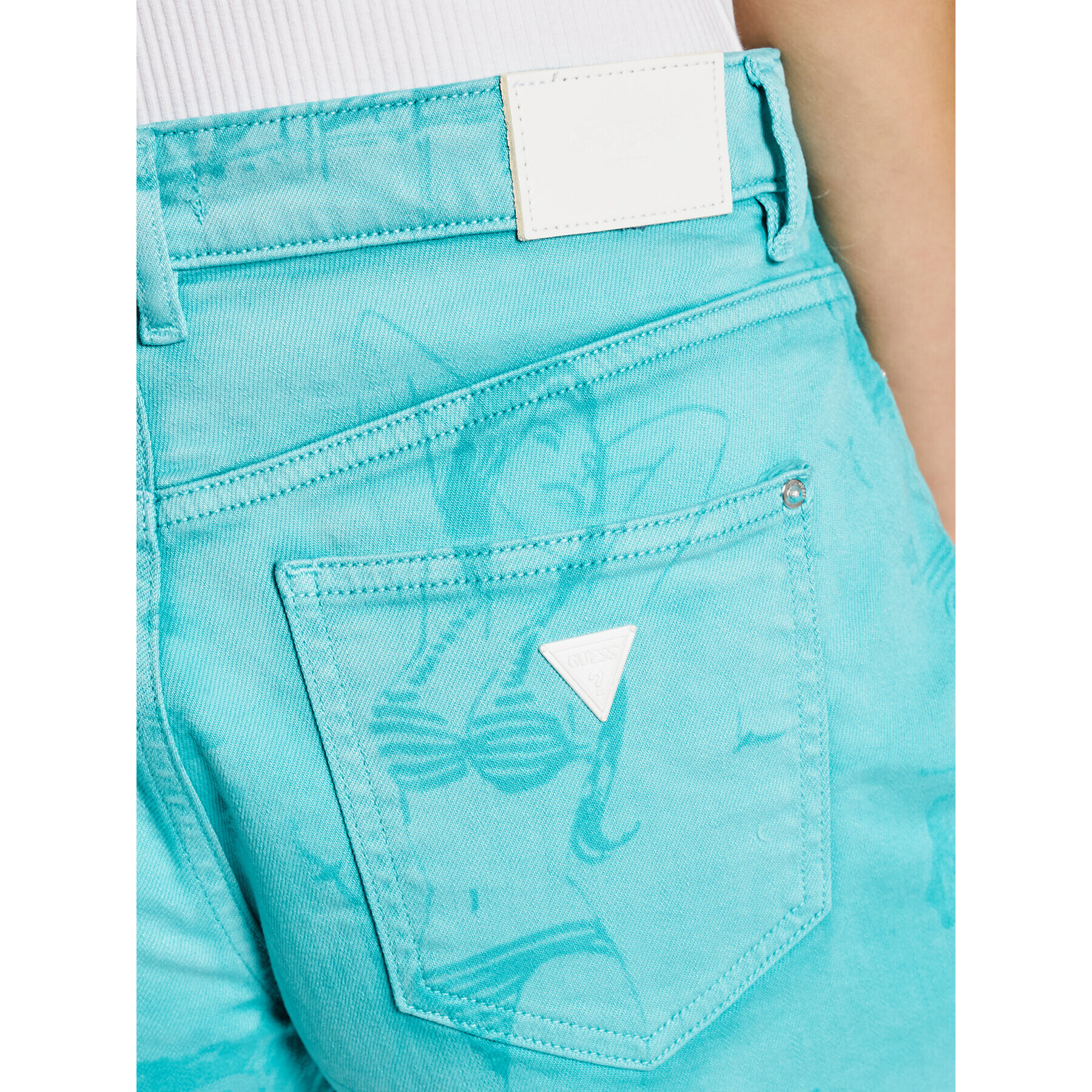 Guess Дънкови шорти W1GD18 D2G6M Зелен Regular Fit - Pepit.bg