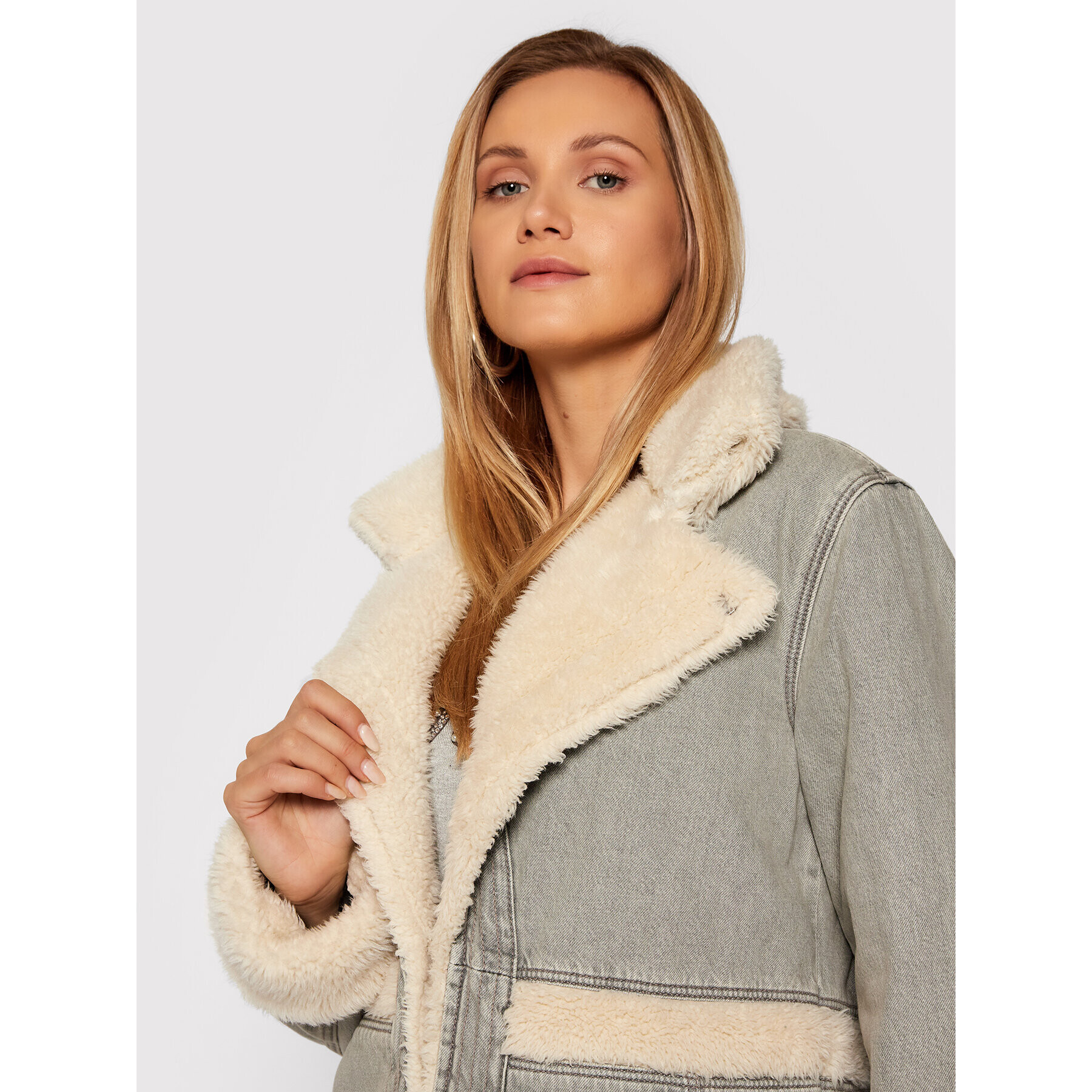 Guess Дънково яке W1BN11 D4HK1 Сив Regular Fit - Pepit.bg