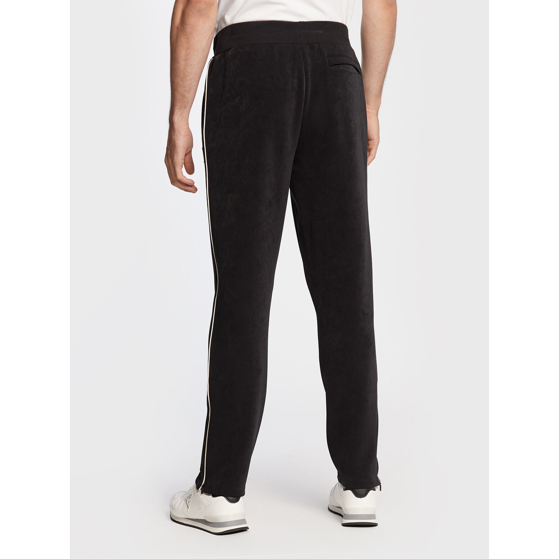 Guess Долнище анцуг Harve Z2BB03 KBC00 Черен Regular Fit - Pepit.bg