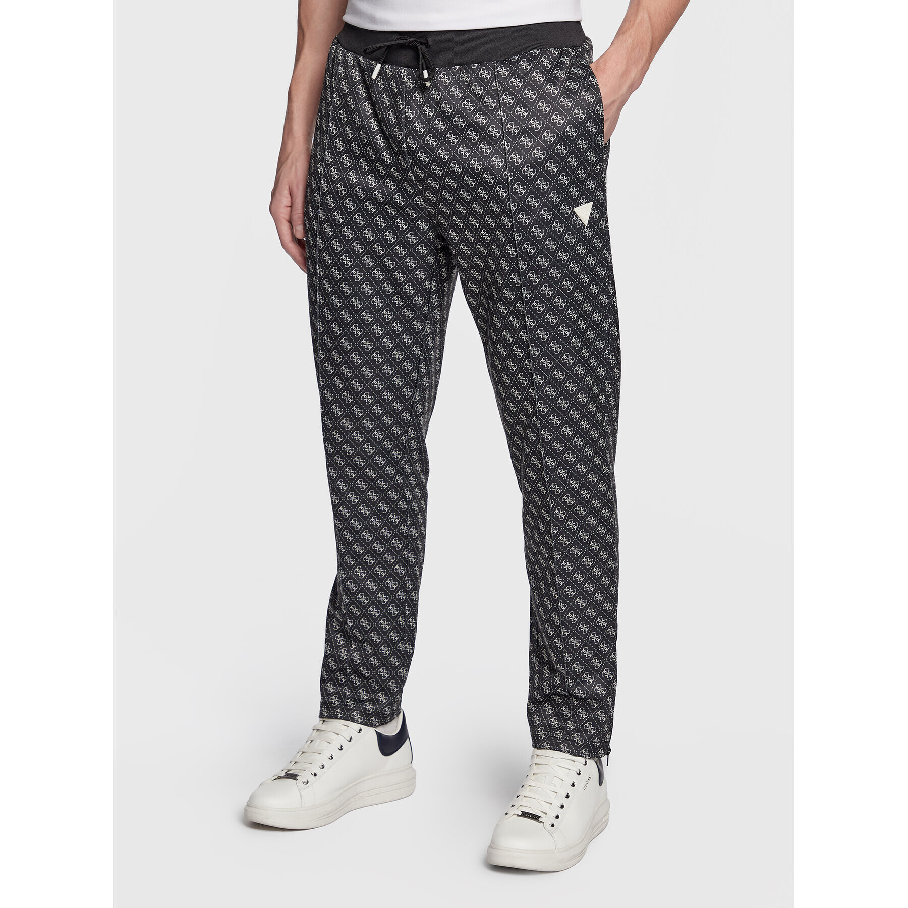 Guess Долнище анцуг Korbin Z2BB05 FL04Q Черен Regular Fit - Pepit.bg