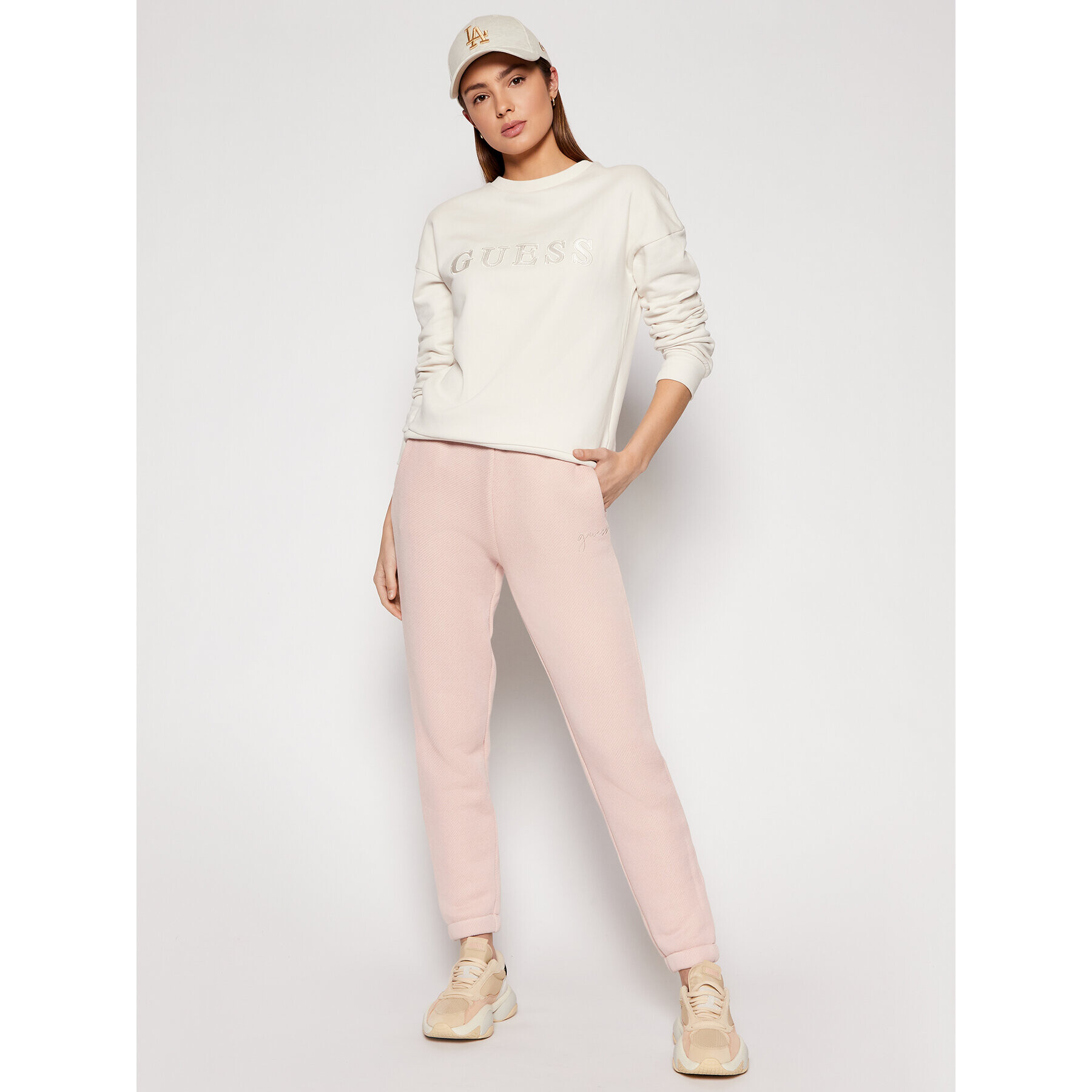 Guess Долнище анцуг O1GB01 FL03M Розов Regular Fit - Pepit.bg