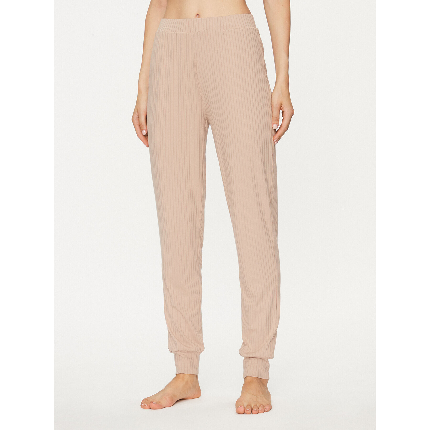 Guess Долнище анцуг O3BB00 KBXB2 Бежов Regular Fit - Pepit.bg