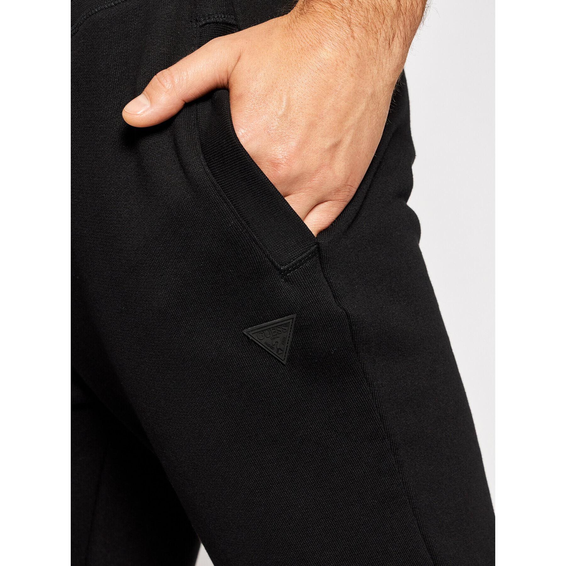 Guess Долнище анцуг U1YA04 K9V31 Черен Regular Fit - Pepit.bg