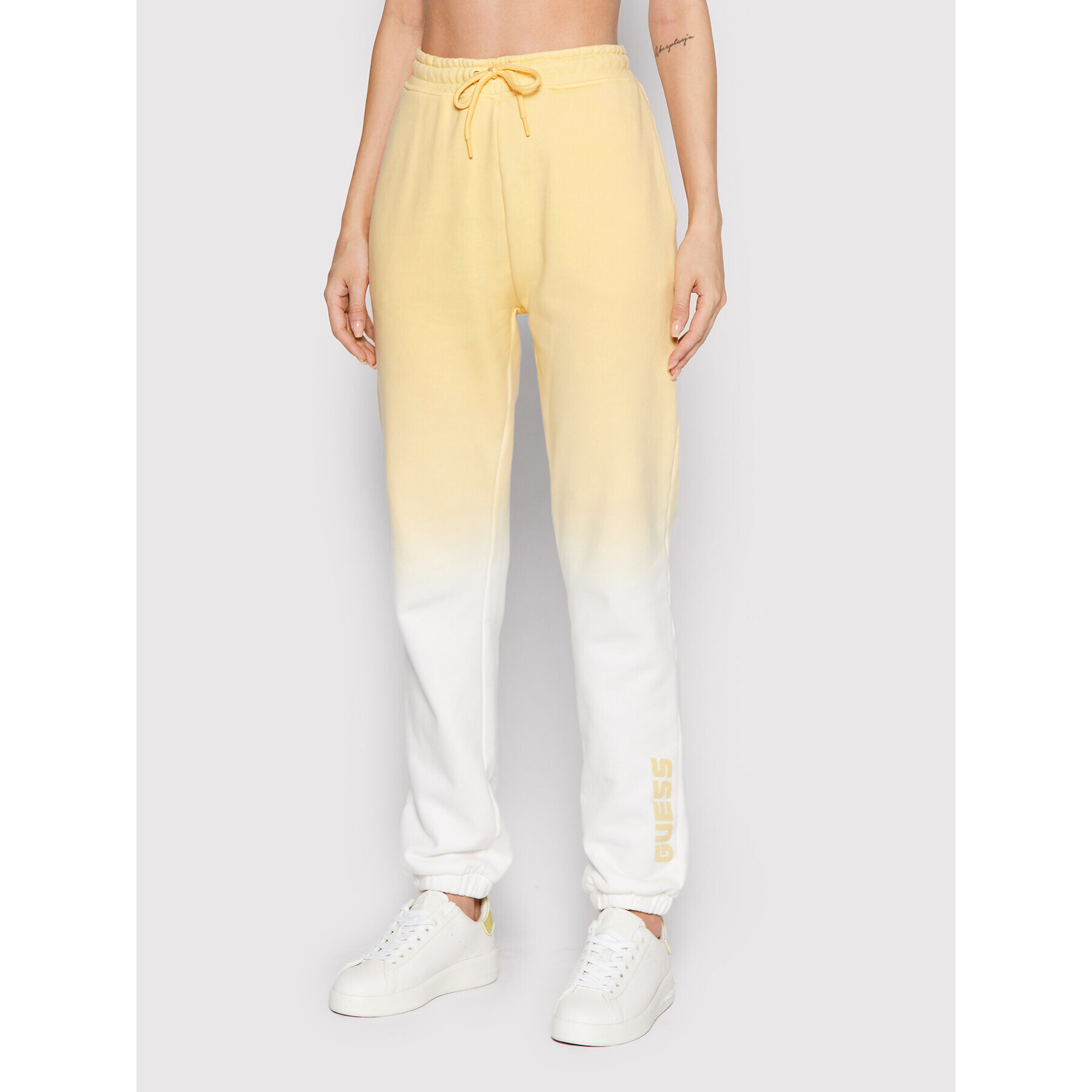 Guess Долнище анцуг V2YB02 FL04Z Жълт Regular Fit - Pepit.bg