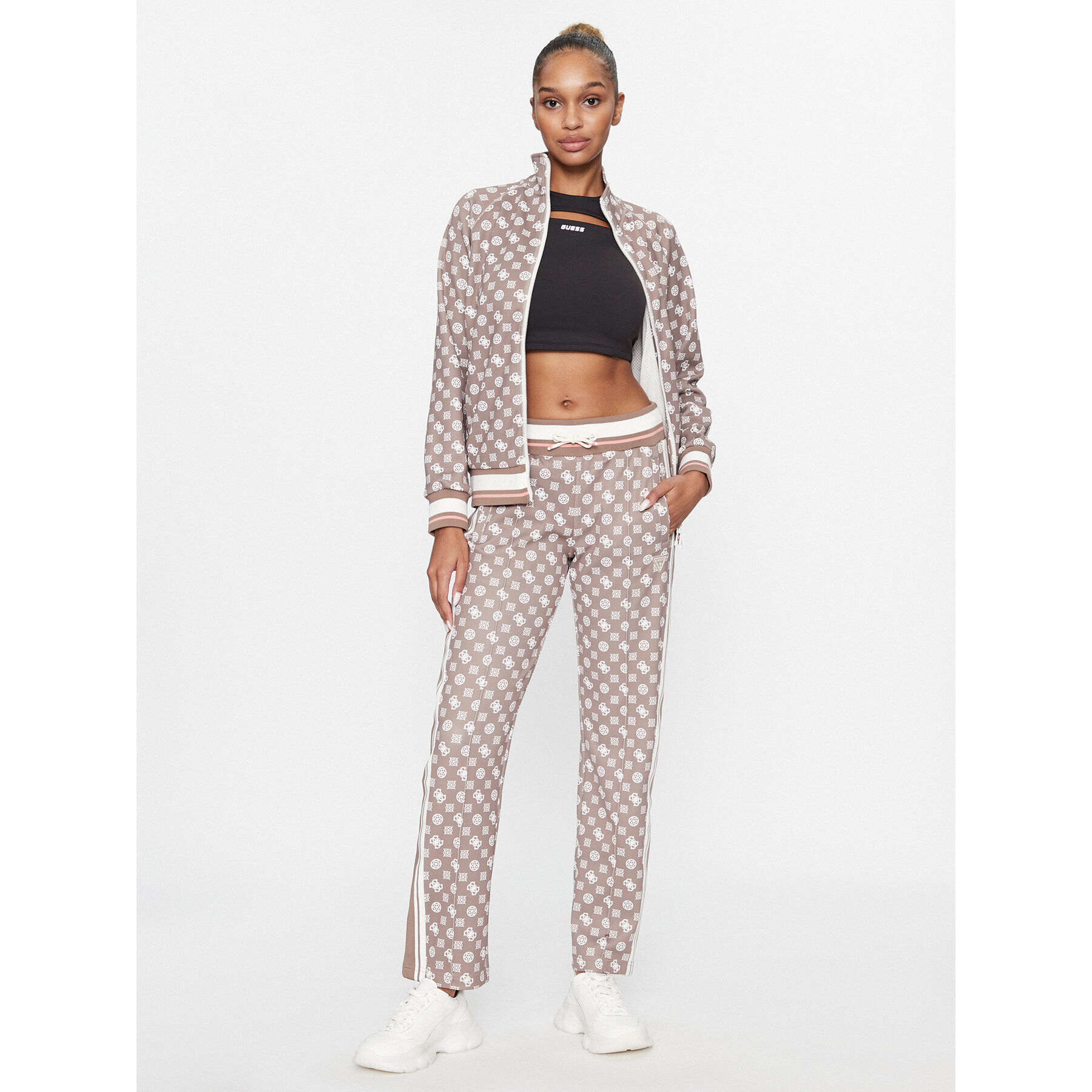 Guess Долнище анцуг V3BB05 KB212 Бежов Regular Fit - Pepit.bg