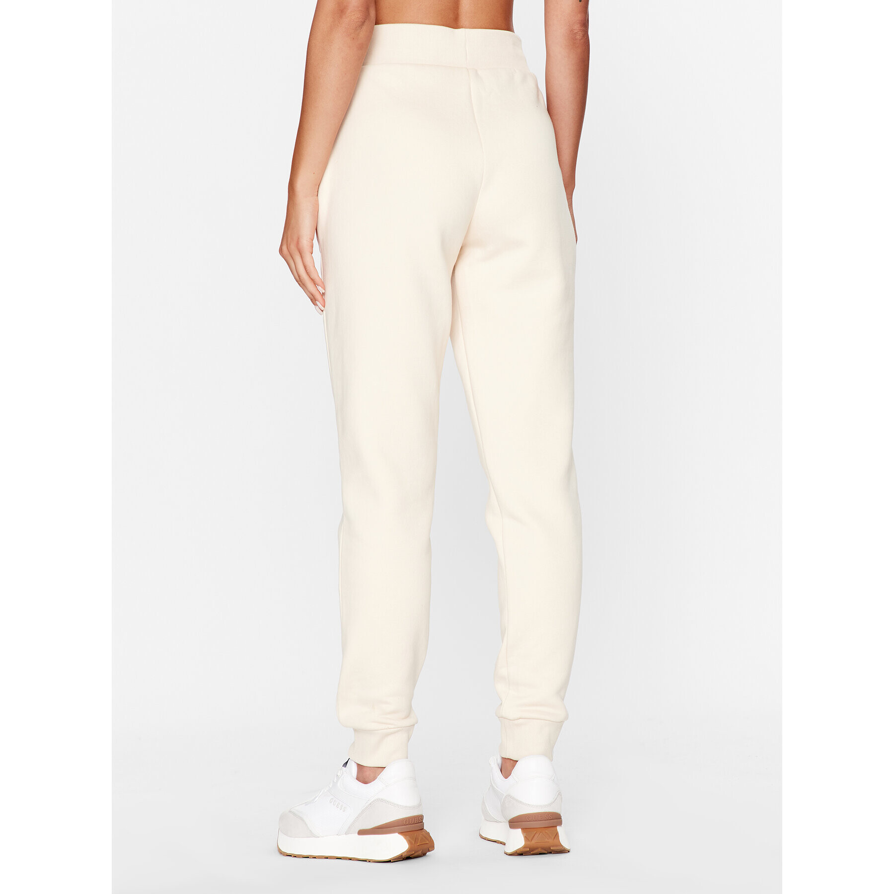 Guess Долнище анцуг V3BB14 KBXX1 Бежов Regular Fit - Pepit.bg