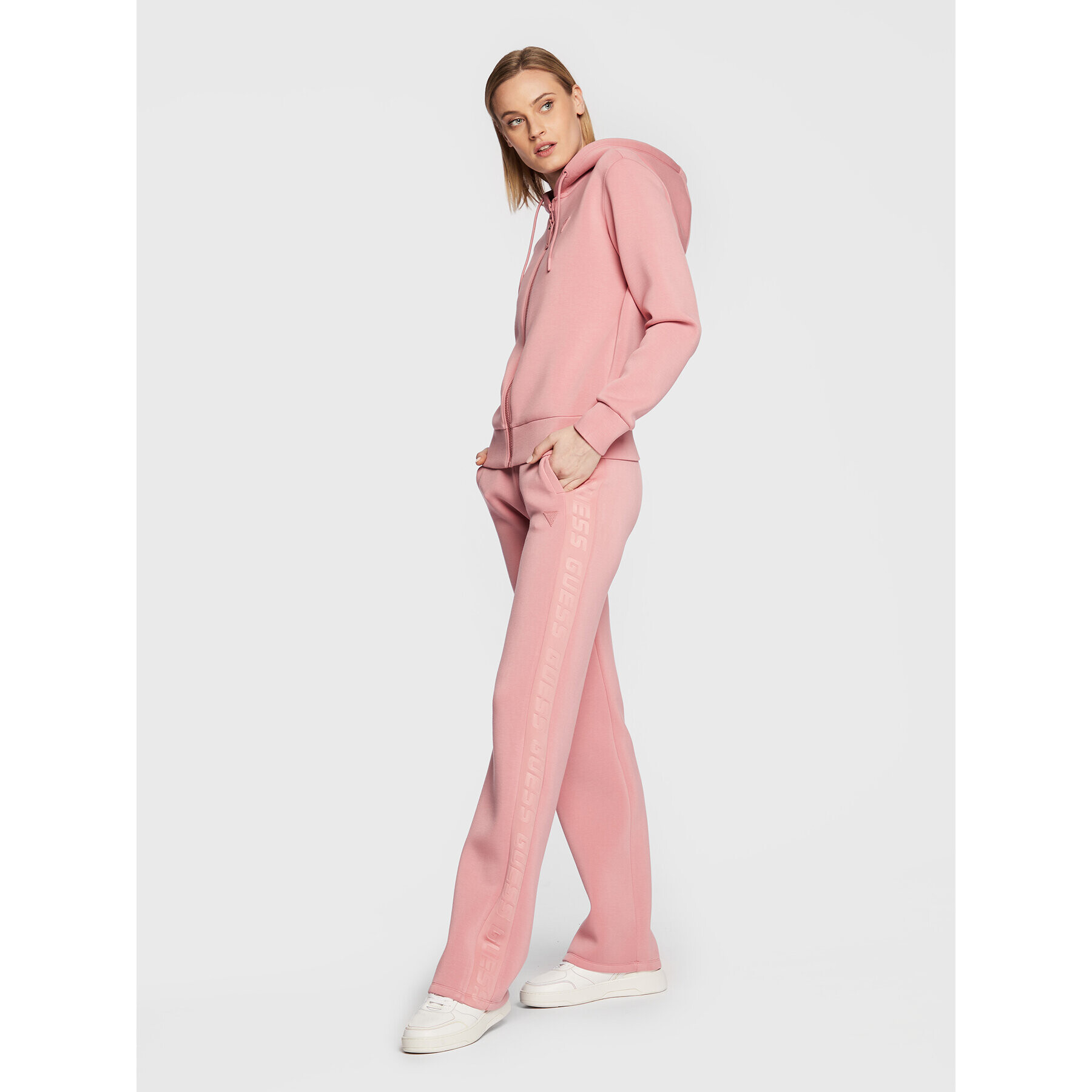 Guess Долнище анцуг V3RB21 K7UW2 Розов Regular Fit - Pepit.bg