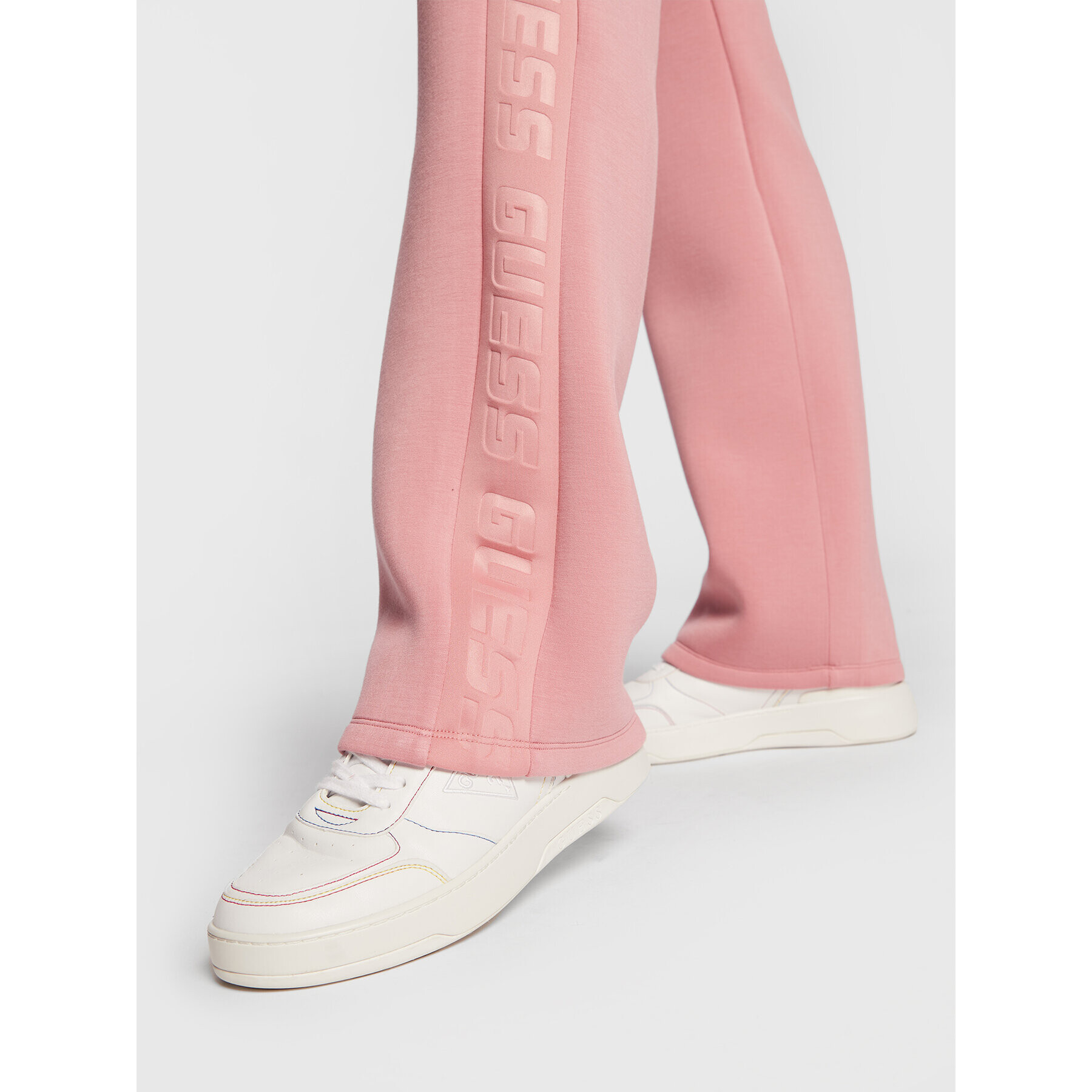 Guess Долнище анцуг V3RB21 K7UW2 Розов Regular Fit - Pepit.bg