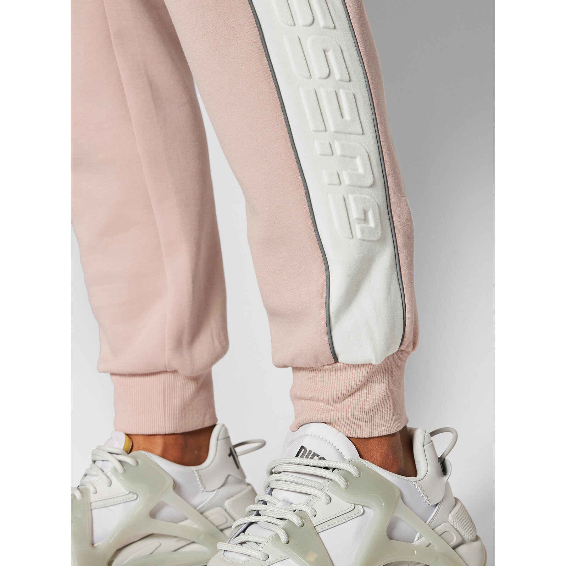 Guess Долнище анцуг Z2GB05 KA3P1 Розов Regular Fit - Pepit.bg