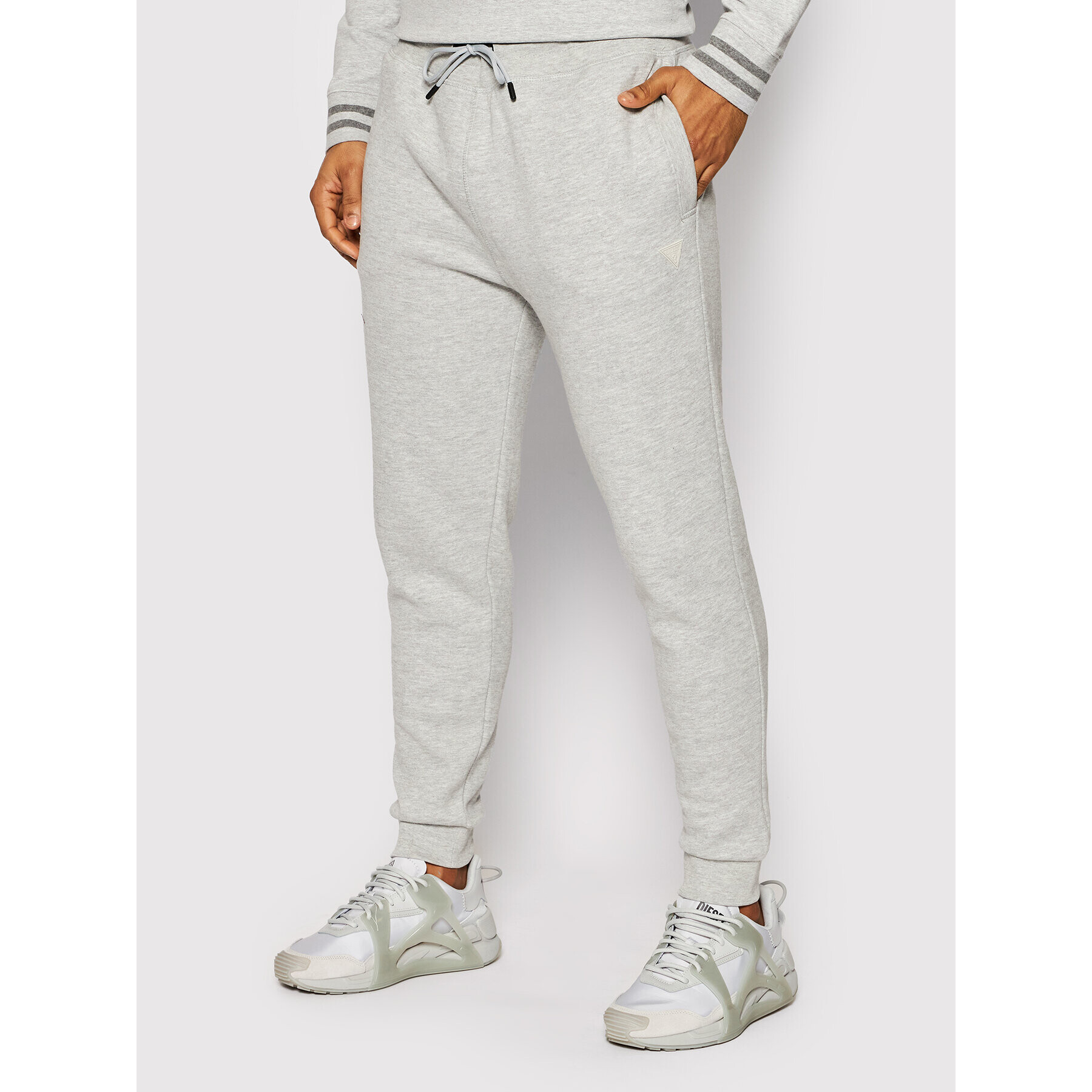 Guess Долнище анцуг Z2RB15 K9V31 Сив Regular Fit - Pepit.bg