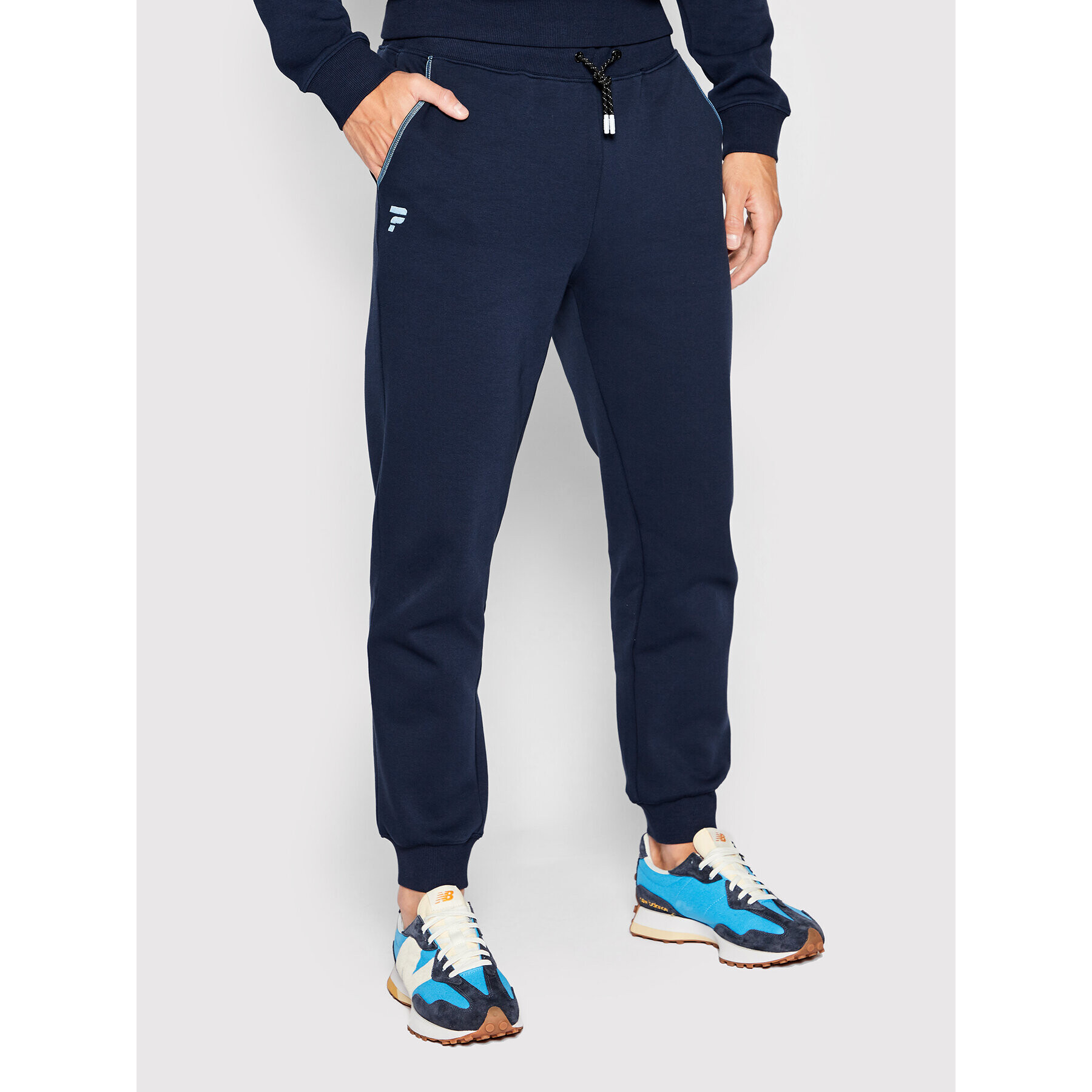 Guess Долнище анцуг Z2YB00 KA3P1 Тъмносин Regular Fit - Pepit.bg