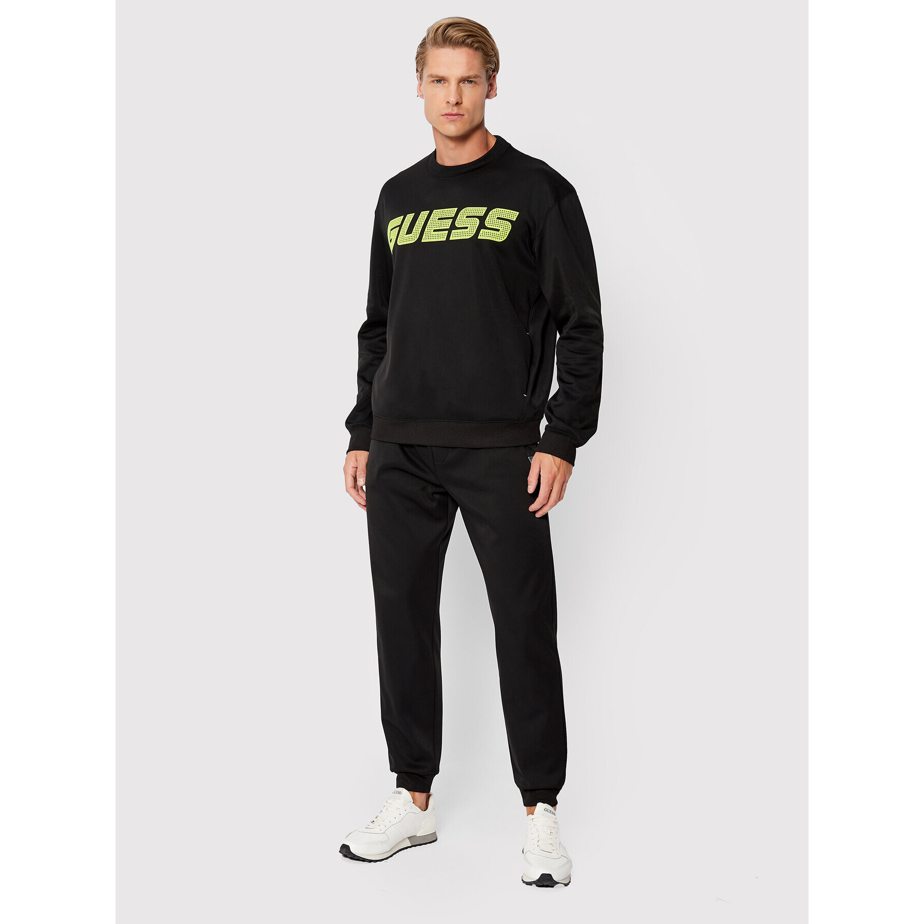 Guess Долнище анцуг Z2YB17 FL04W Черен Regular Fit - Pepit.bg