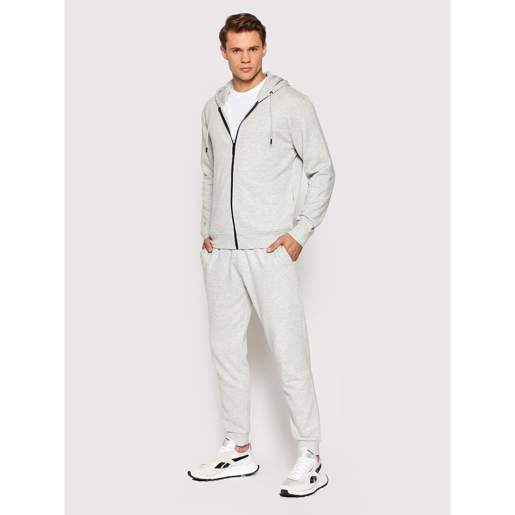 Guess Долнище анцуг Z2YB22 KAIJ1 Сив Regular Fit - Pepit.bg