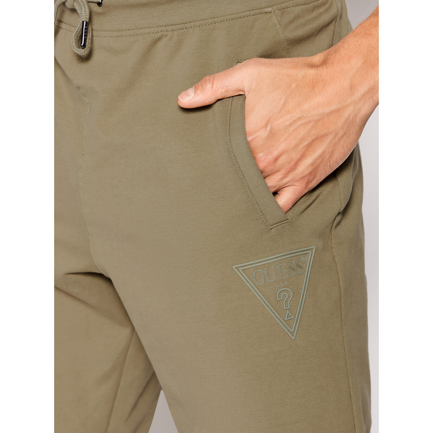 Guess Долнище анцуг M2YB37 K6ZS1 Зелен Slim Fit - Pepit.bg