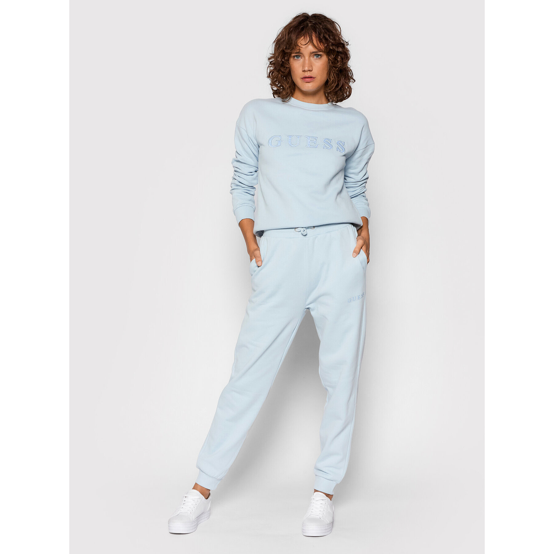 Guess Долнище анцуг O1GA04 K68M1 Син Regular Fit - Pepit.bg