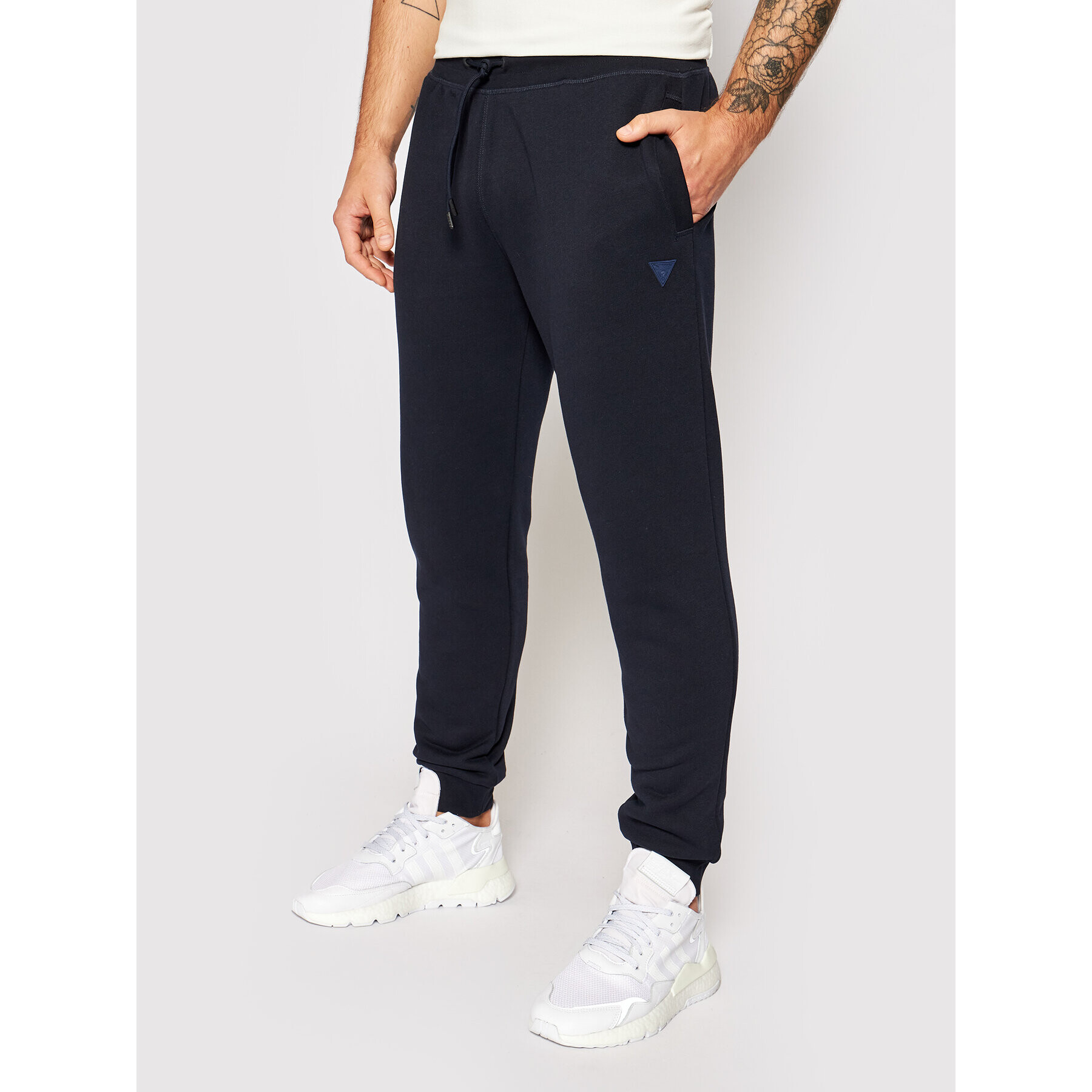Guess Долнище анцуг U1YA04 K9V31 Тъмносин Regular Fit - Pepit.bg