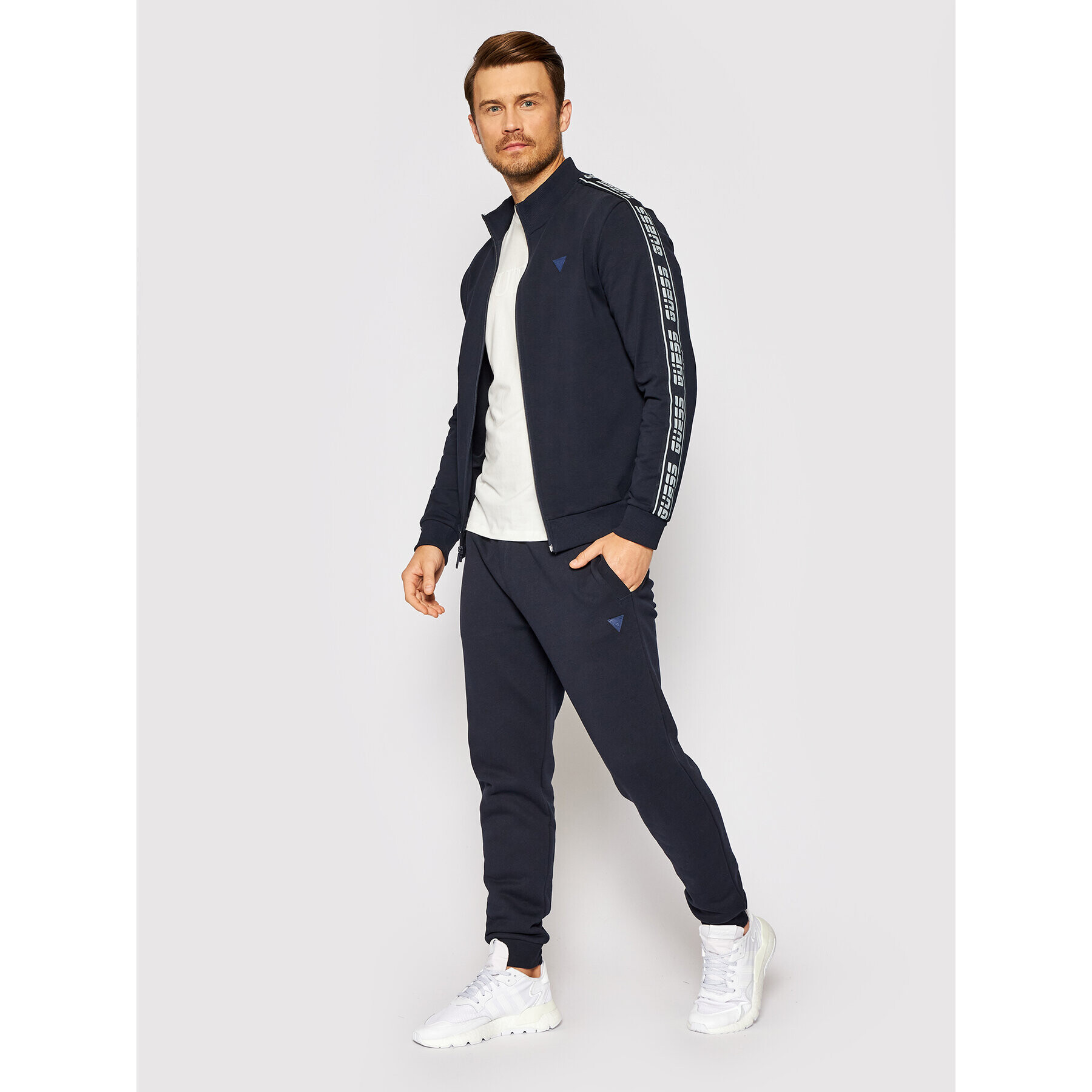 Guess Долнище анцуг U1YA04 K9V31 Тъмносин Regular Fit - Pepit.bg