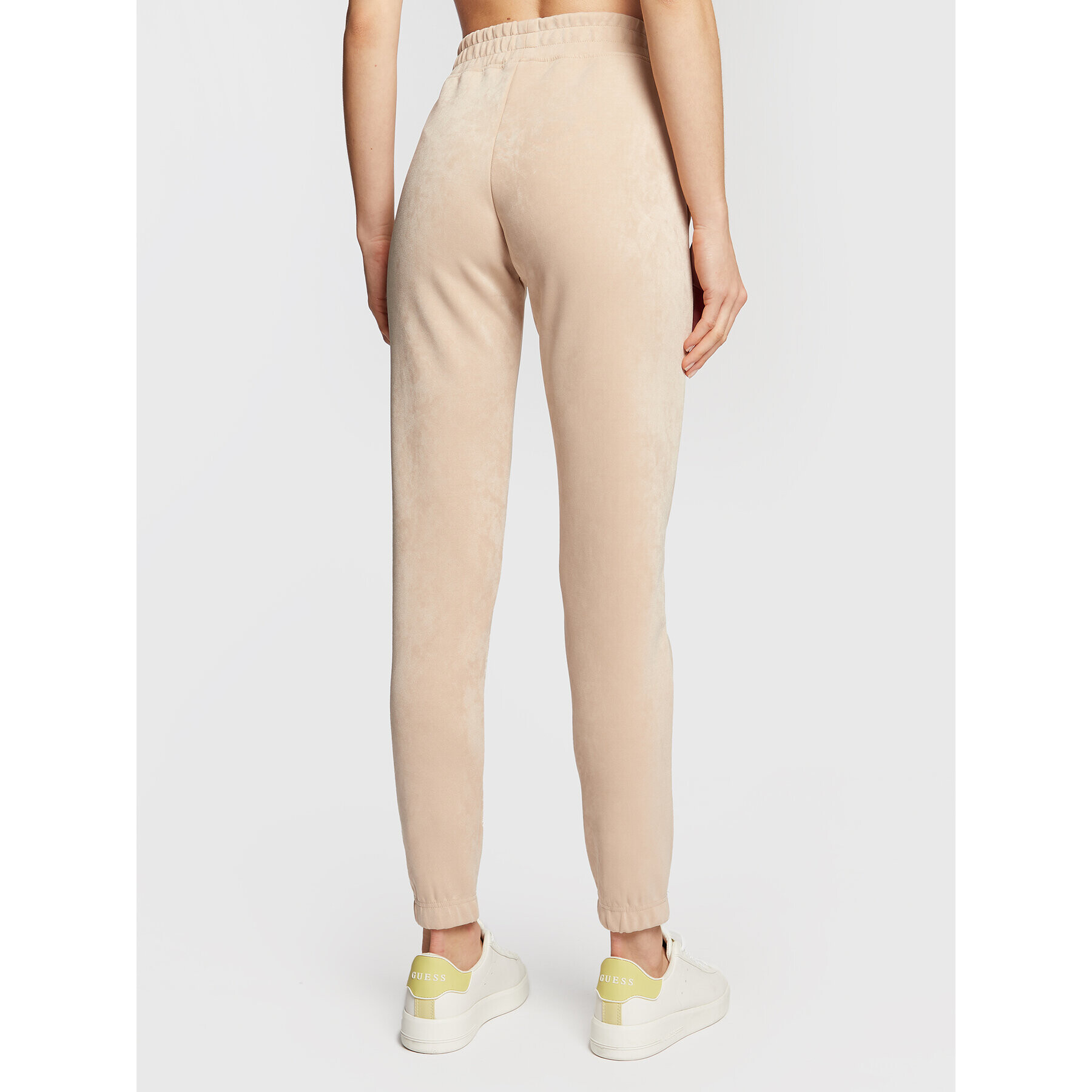 Guess Долнище анцуг V2BB03 KBC00 Бежов Regular Fit - Pepit.bg