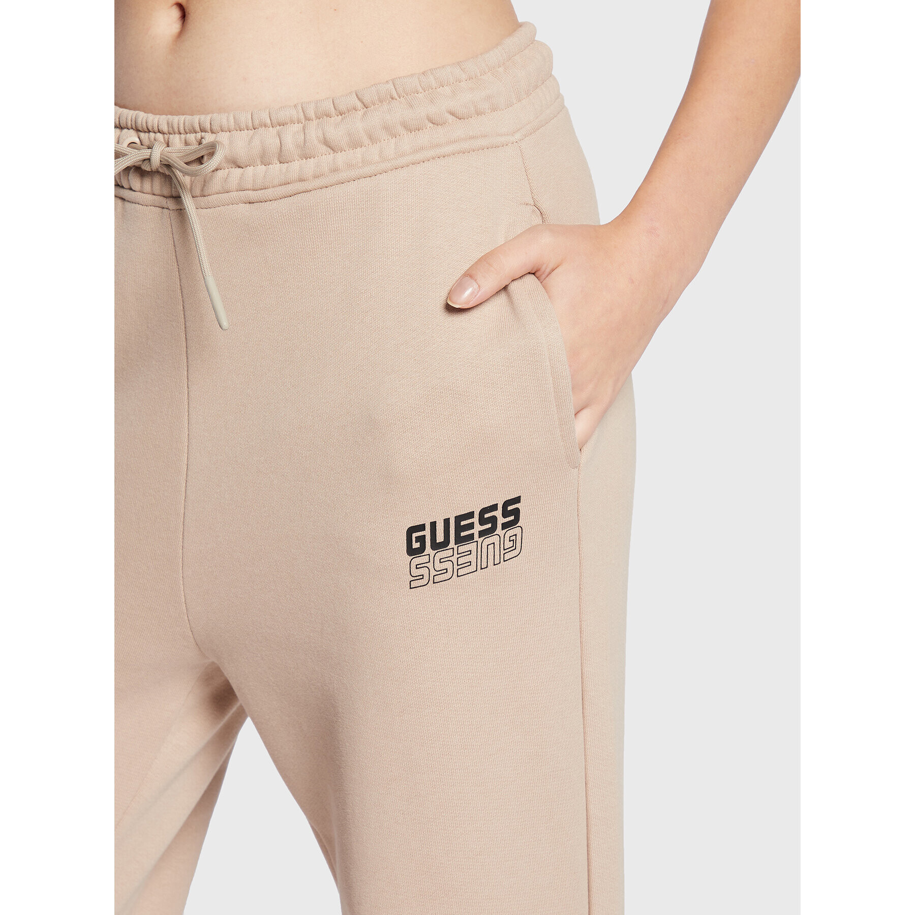 Guess Долнище анцуг V2BB18 K9V34 Бежов Regular Fit - Pepit.bg