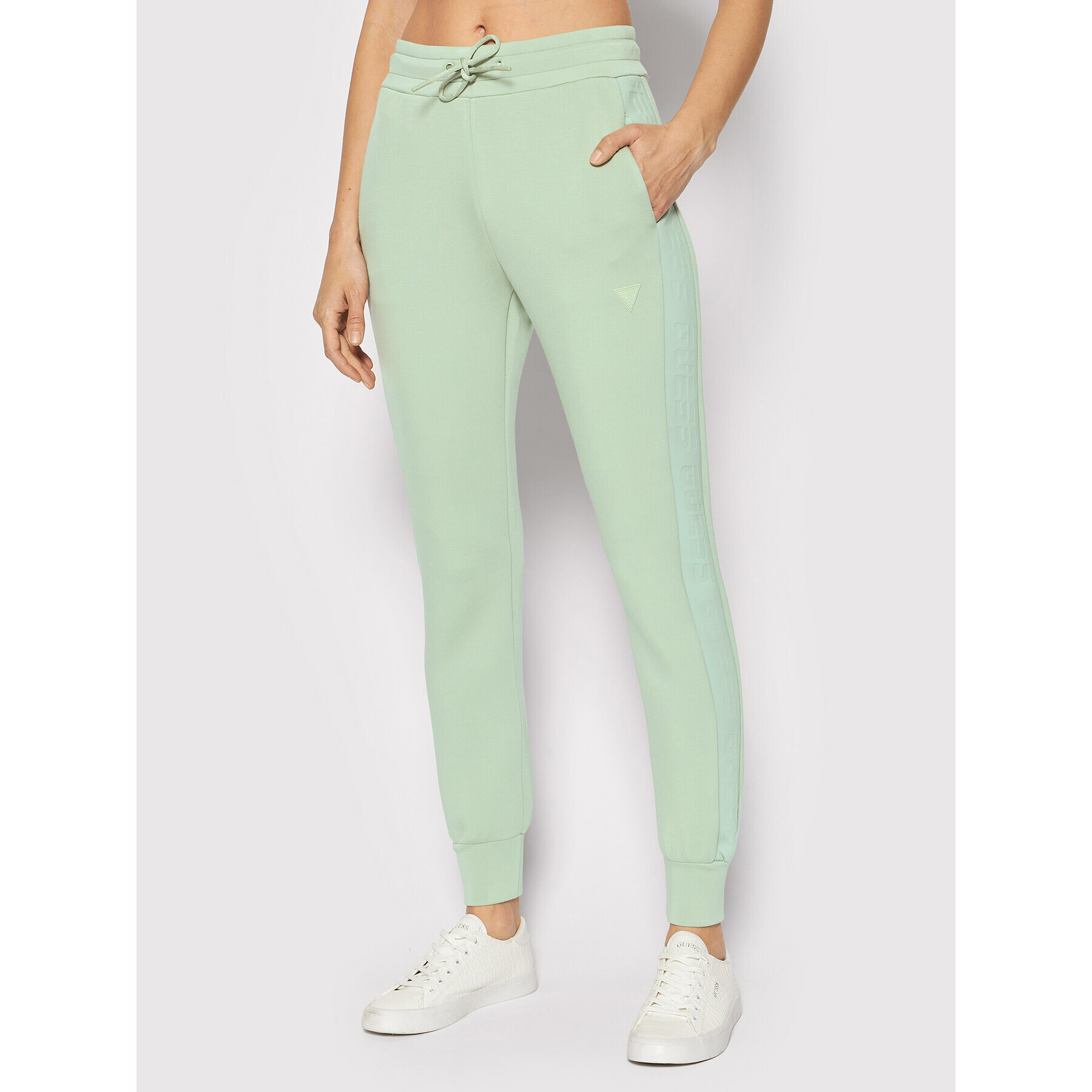 Guess Долнище анцуг V2RB02 K7UW2 Зелен Regular Fit - Pepit.bg