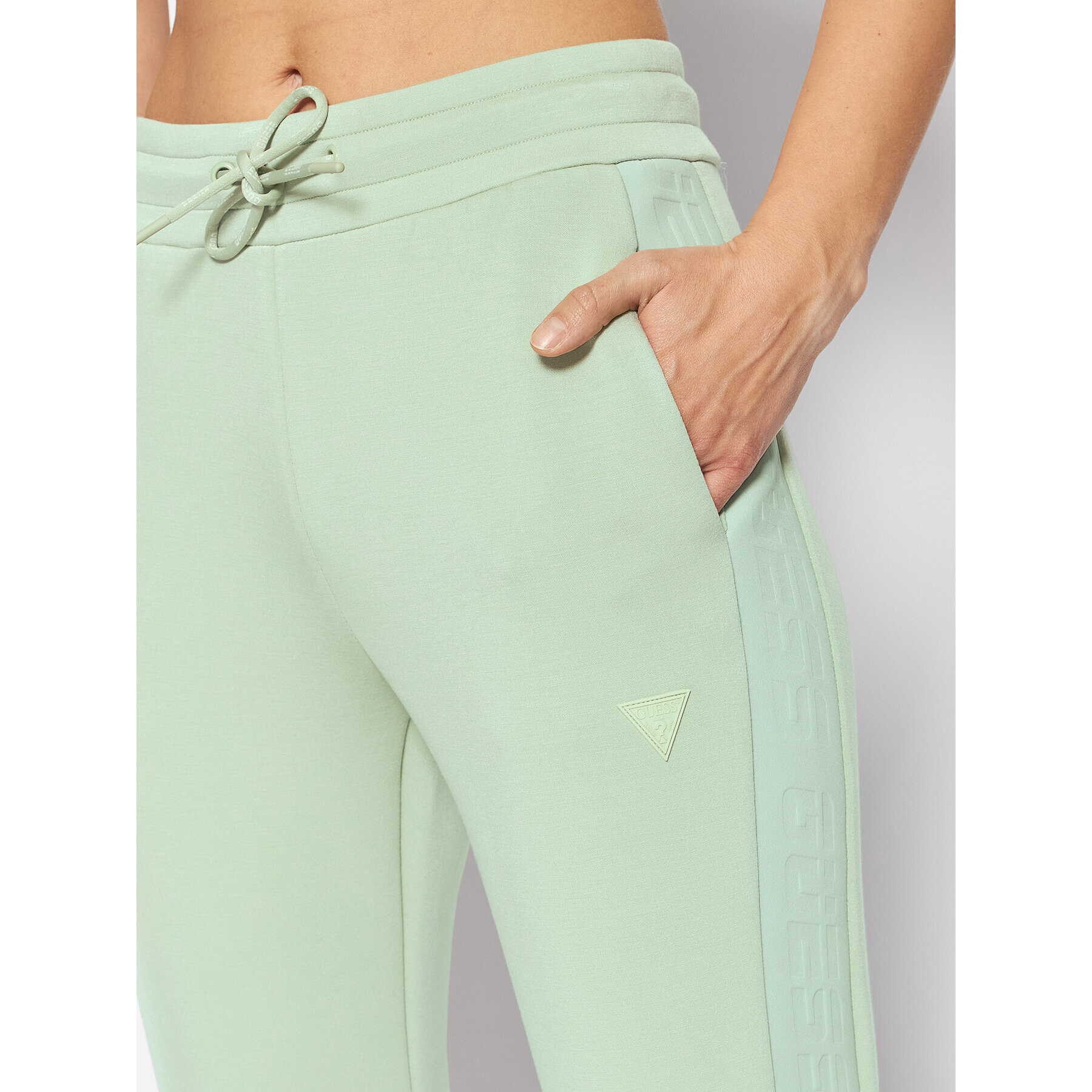 Guess Долнище анцуг V2RB02 K7UW2 Зелен Regular Fit - Pepit.bg