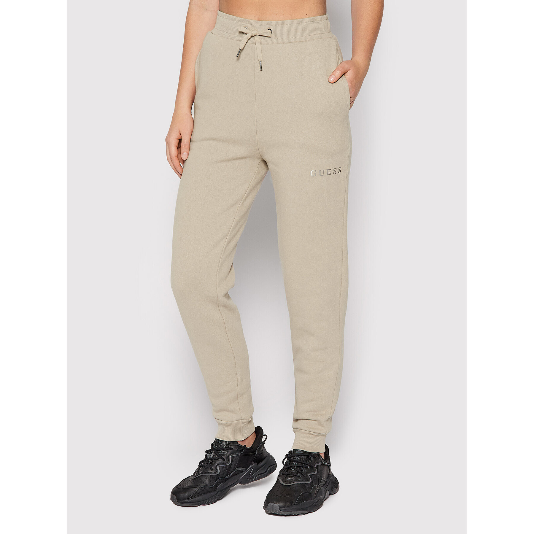 Guess Долнище анцуг V2RB23 K9V31 Бежов Regular Fit - Pepit.bg