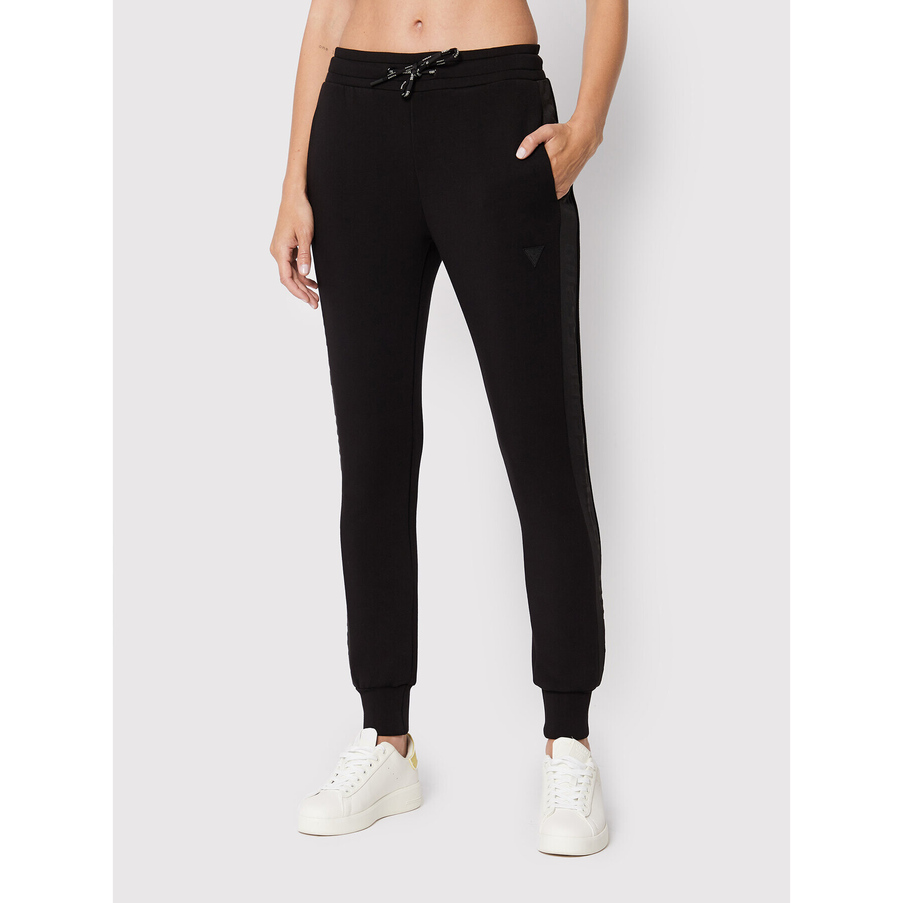 Guess Долнище анцуг V2YB18 K7UW2 Черен Regular Fit - Pepit.bg