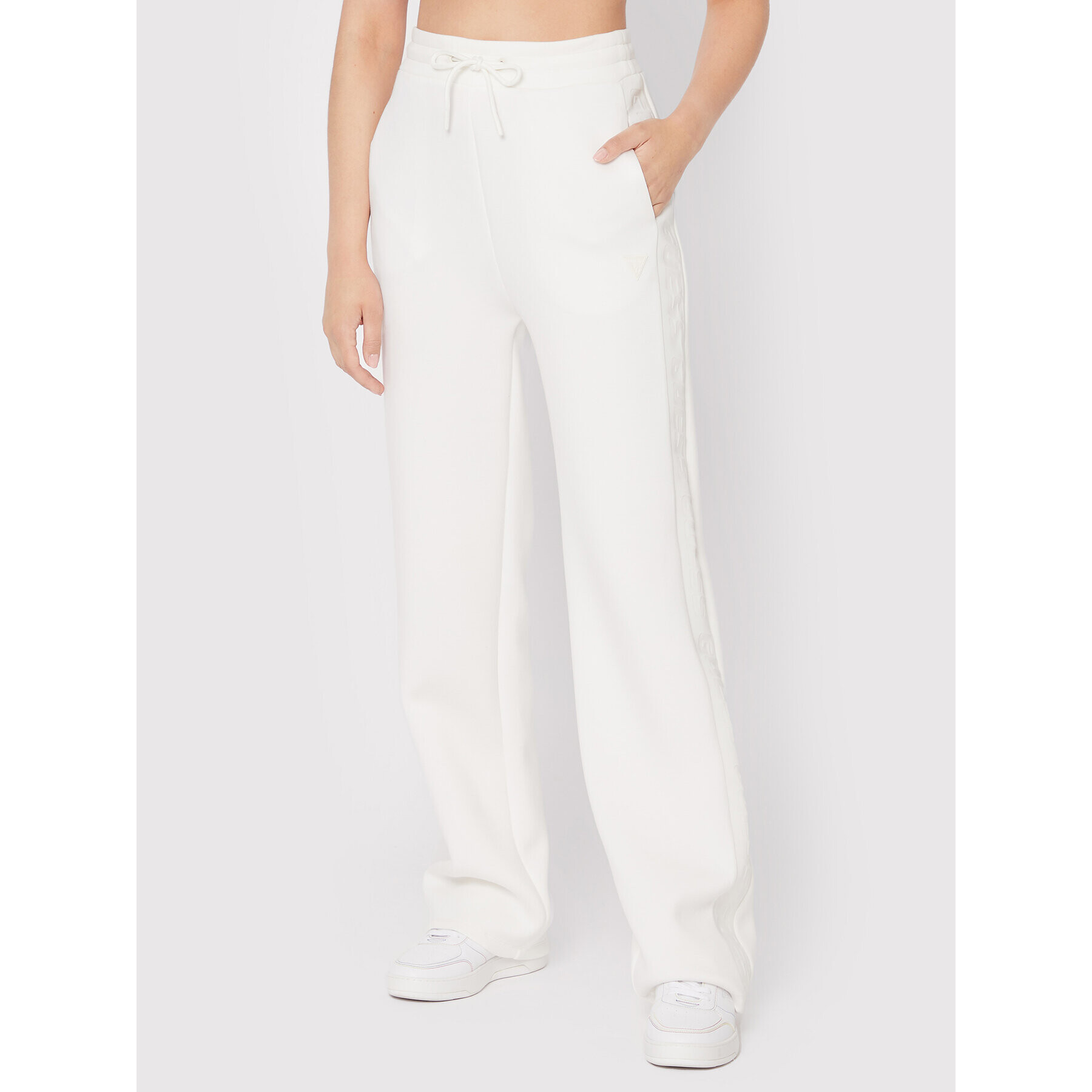 Guess Долнище анцуг V2YB19 K7UW2 Бял Regular Fit - Pepit.bg