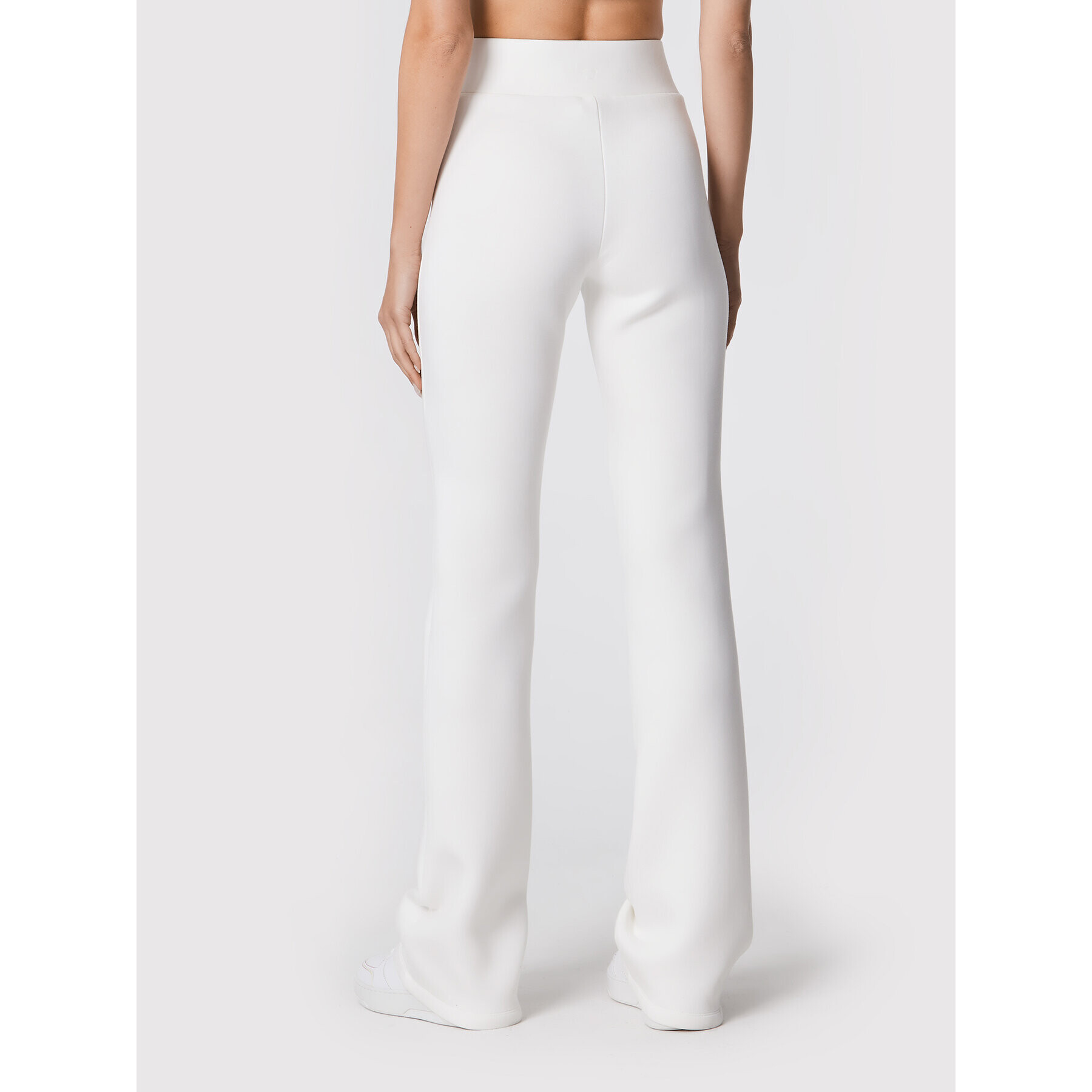 Guess Долнище анцуг V2YB20 K7UW2 Бял Relaxed Fit - Pepit.bg