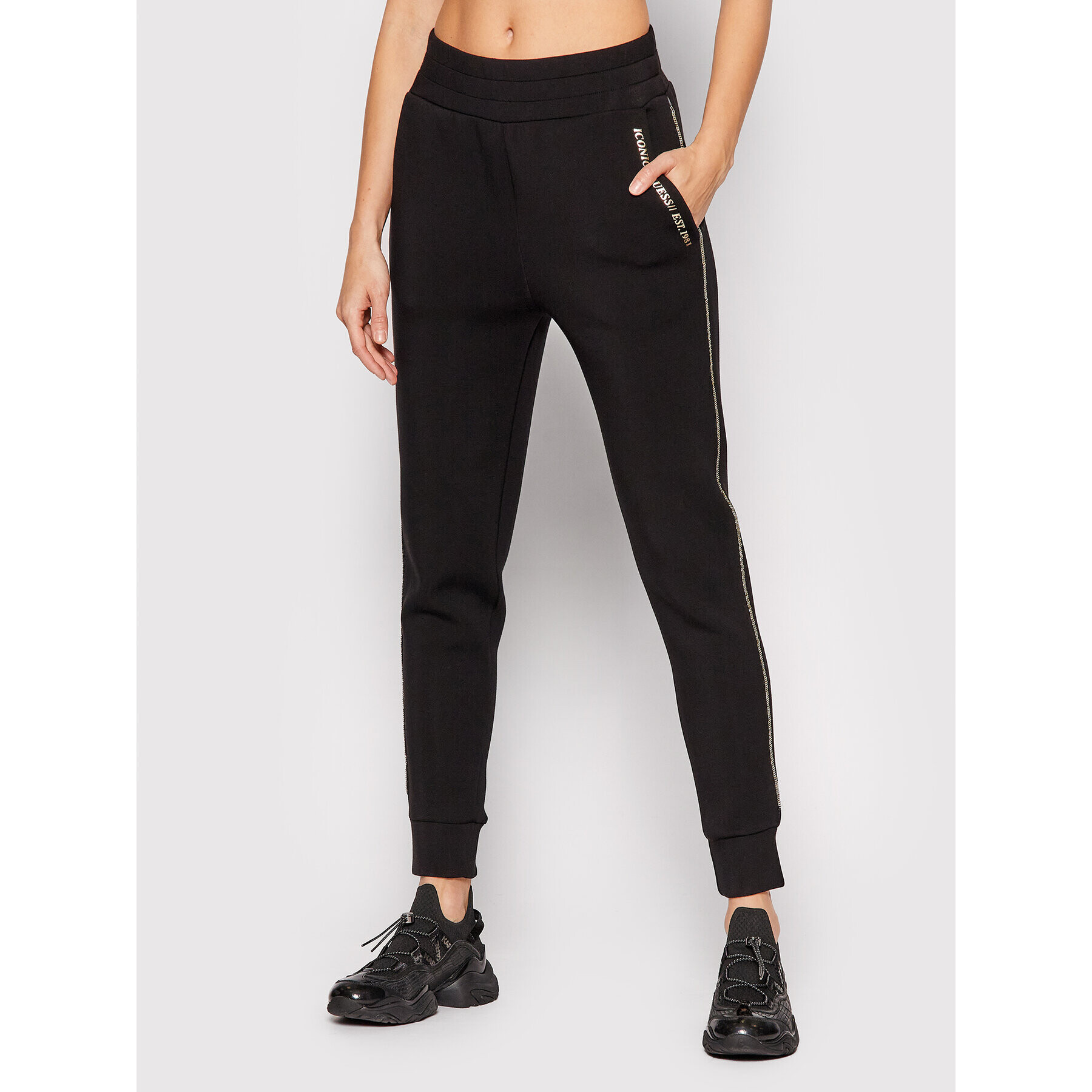 Guess Долнище анцуг W2RB01 K7UW2 Черен Regular Fit - Pepit.bg