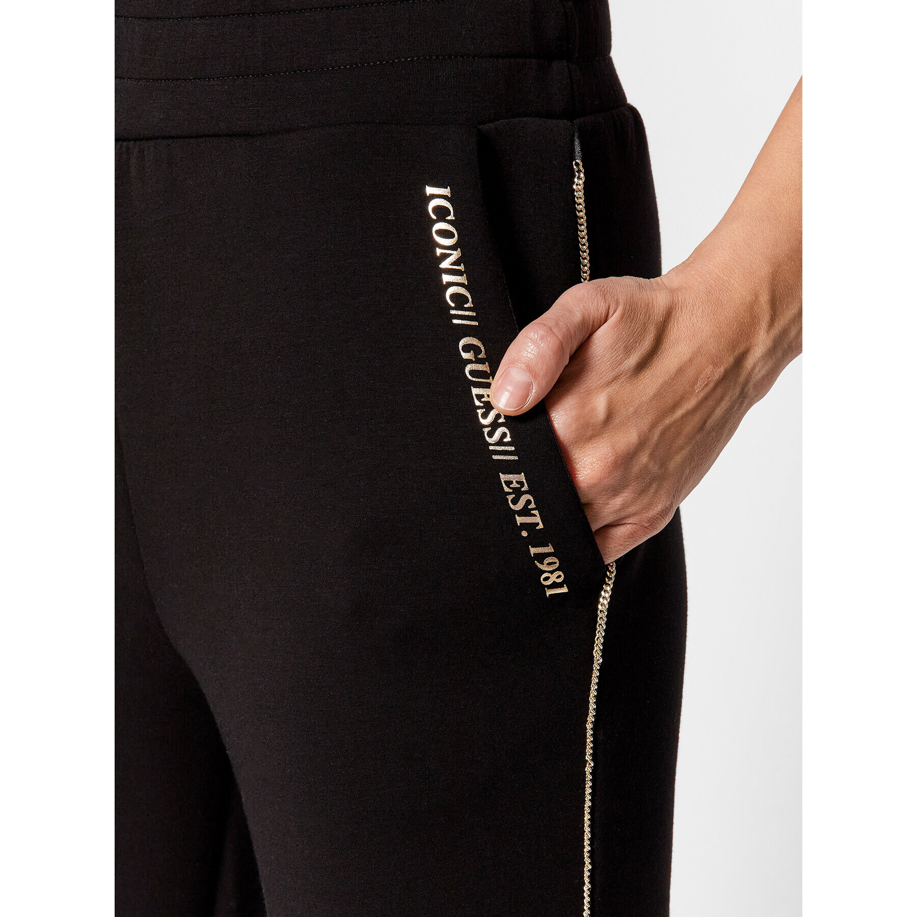 Guess Долнище анцуг W2RB01 K7UW2 Черен Regular Fit - Pepit.bg