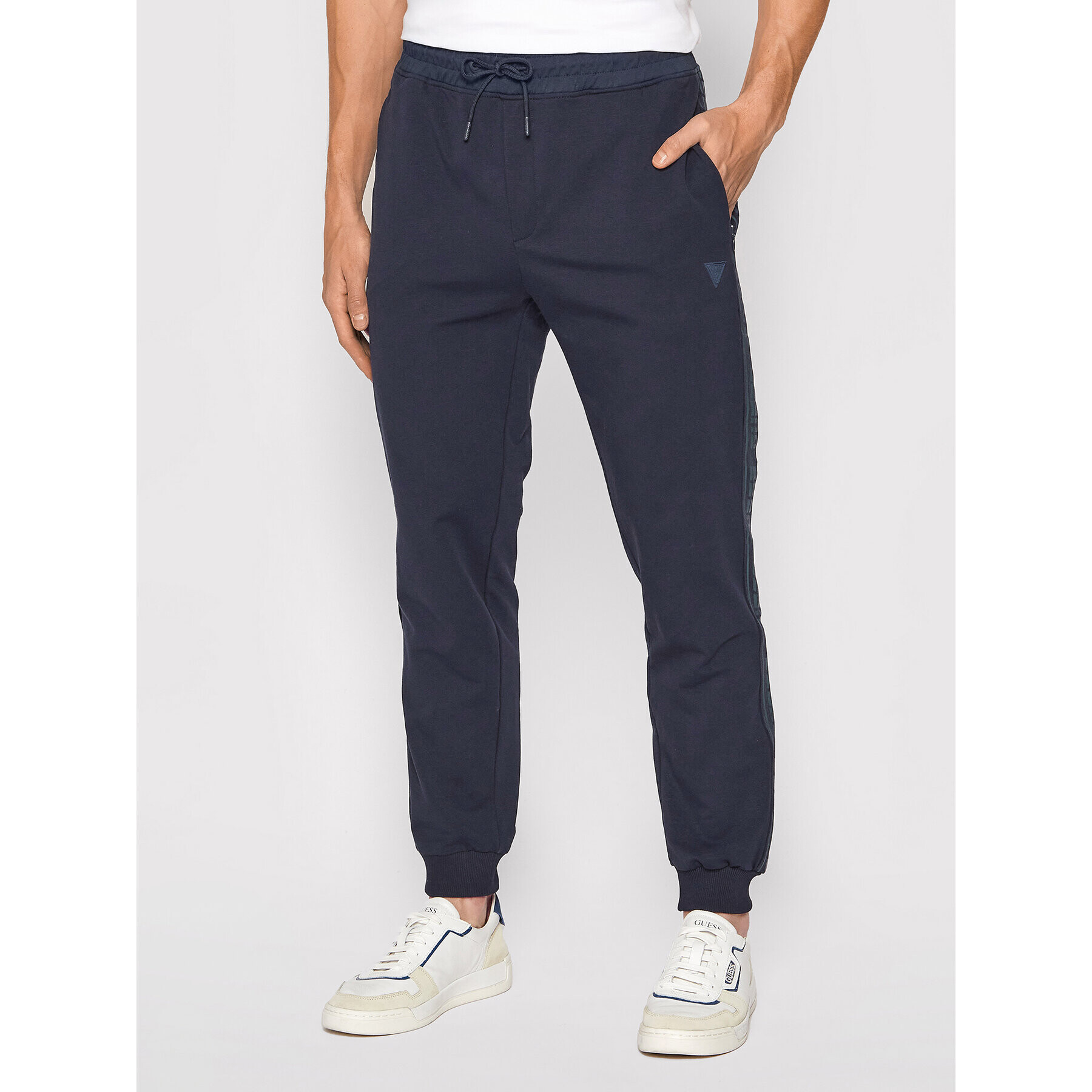 Guess Долнище анцуг Z2RB14 K6ZS1 Тъмносин Regular Fit - Pepit.bg