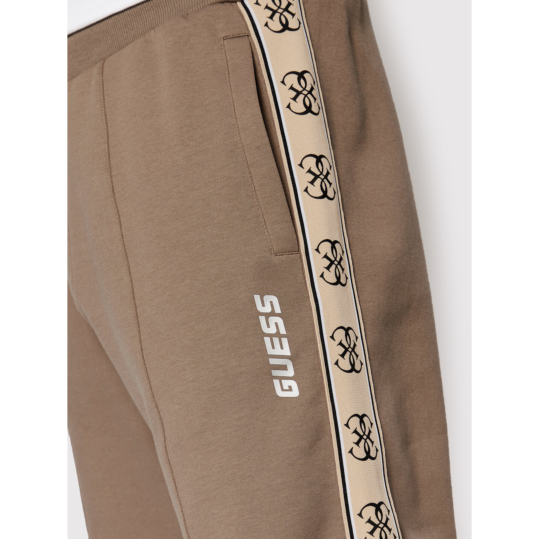 Guess Долнище анцуг Z2YB09 KA3P1 Бежов Regular Fit - Pepit.bg