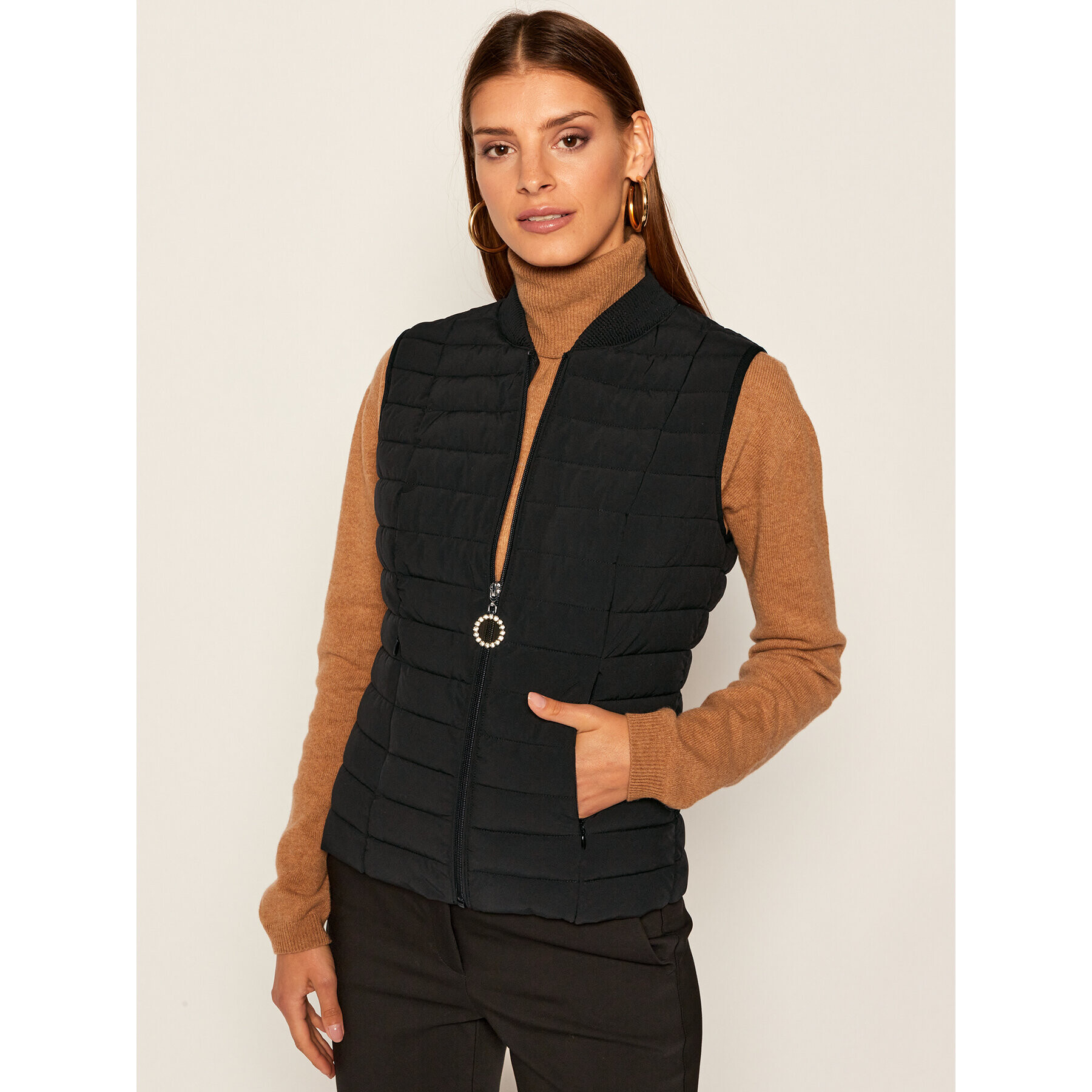 Guess Елек Vera W0YN73 WCOG0 Черен Slim Fit - Pepit.bg