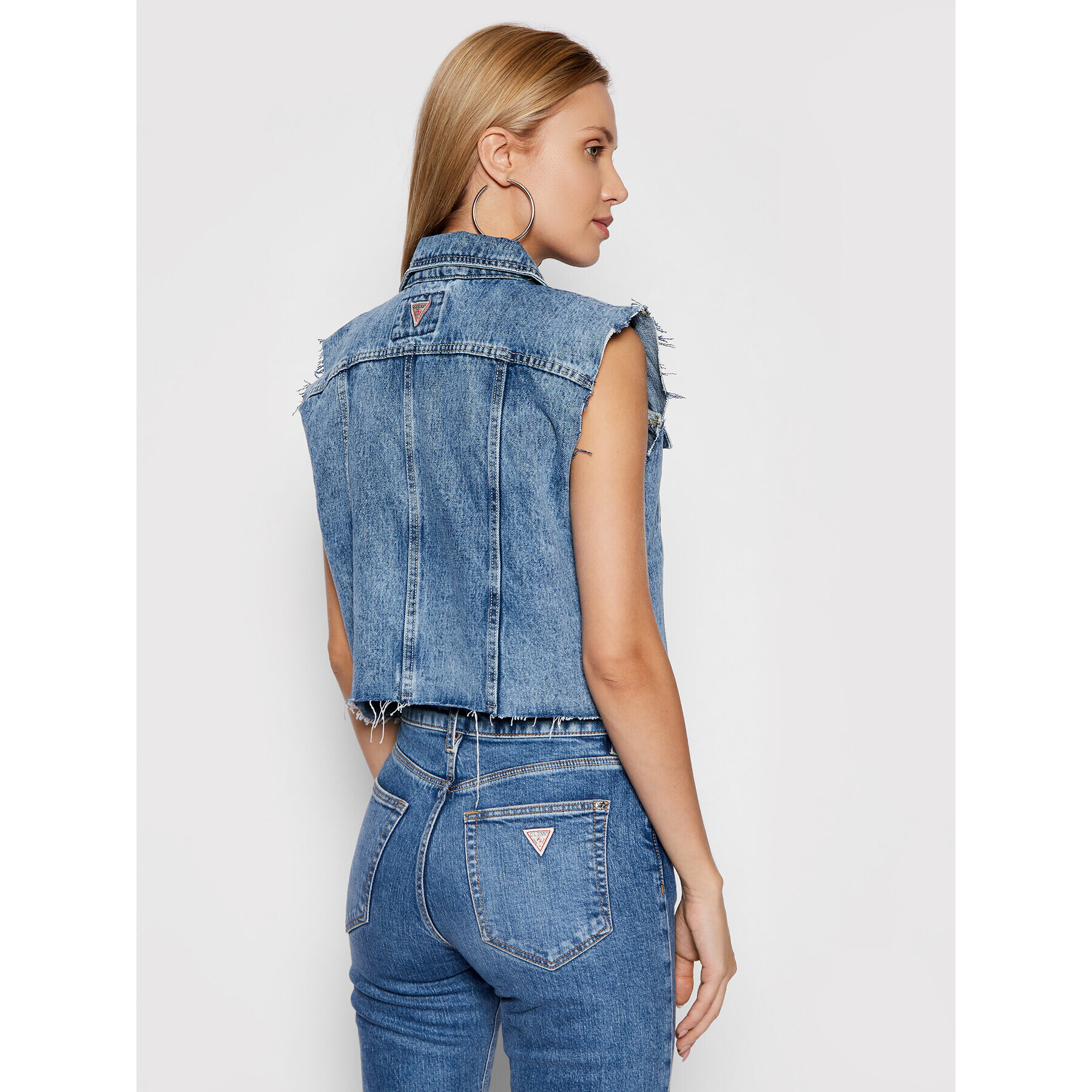 Guess Елек W1GN17 D3P32 Син Slim Fit - Pepit.bg