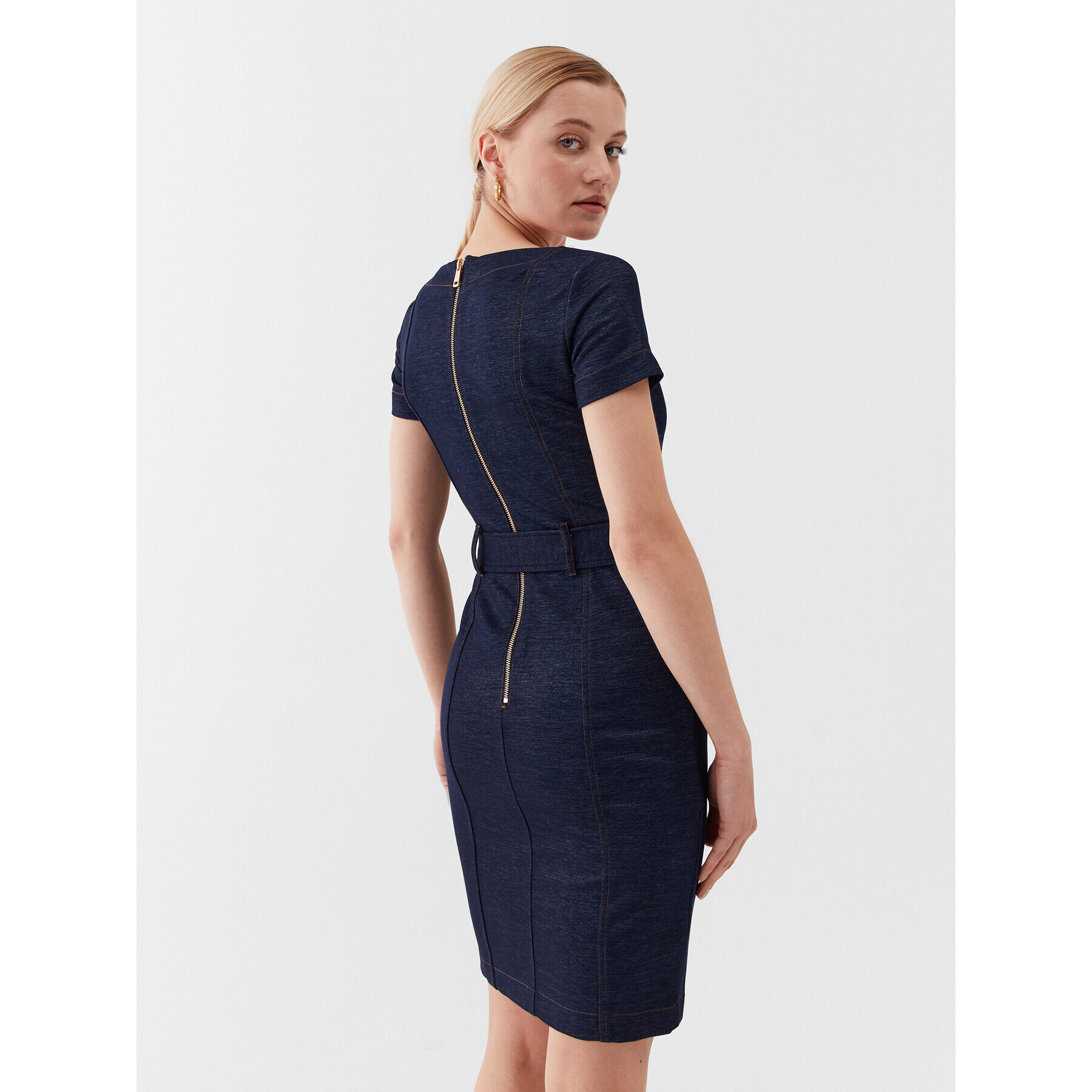 Guess Ежедневна рокля W3YK70 KBU70 Тъмносин Bodycon Fit - Pepit.bg