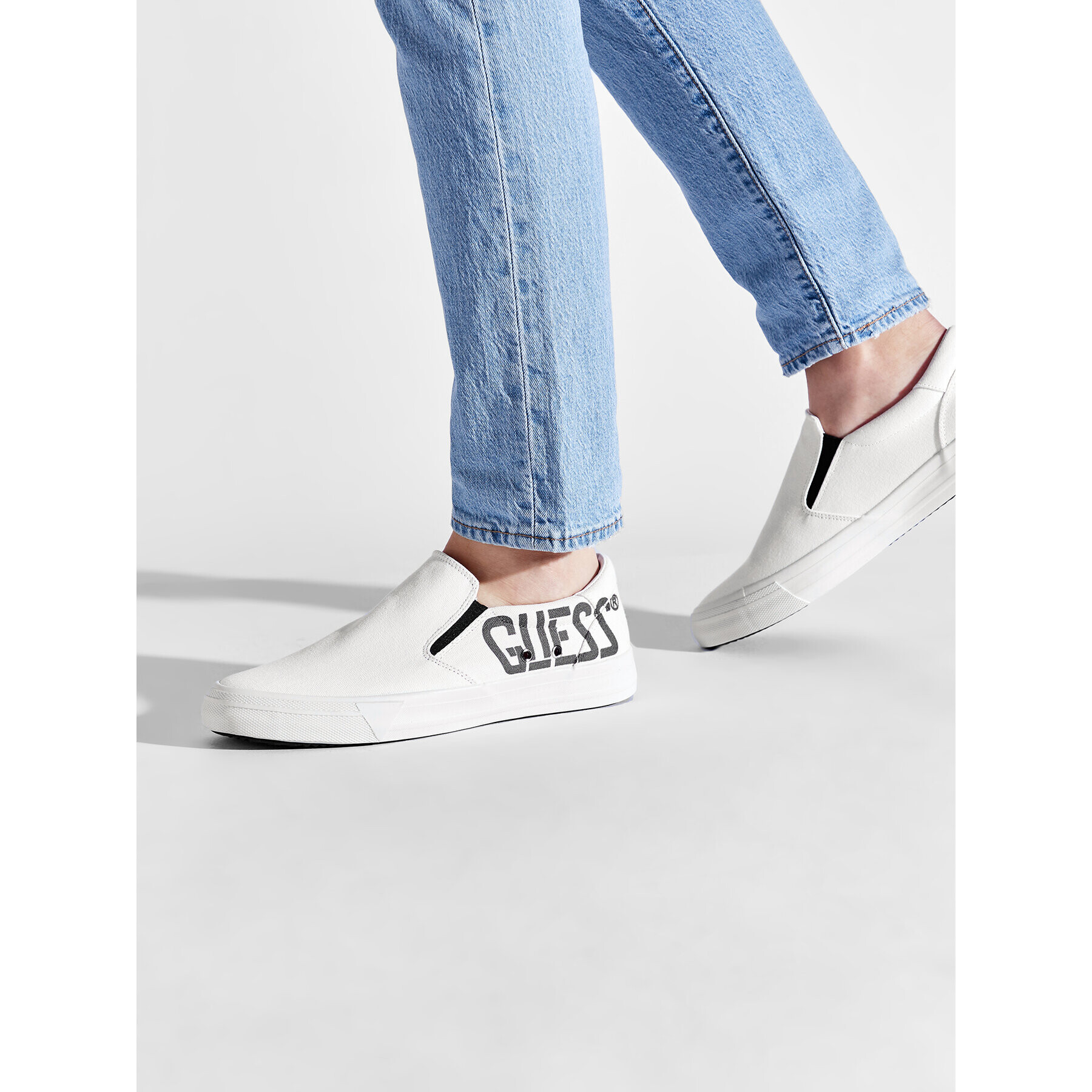 Guess Гуменки Ederle Slip On FM6ESO FAB12 Бял - Pepit.bg